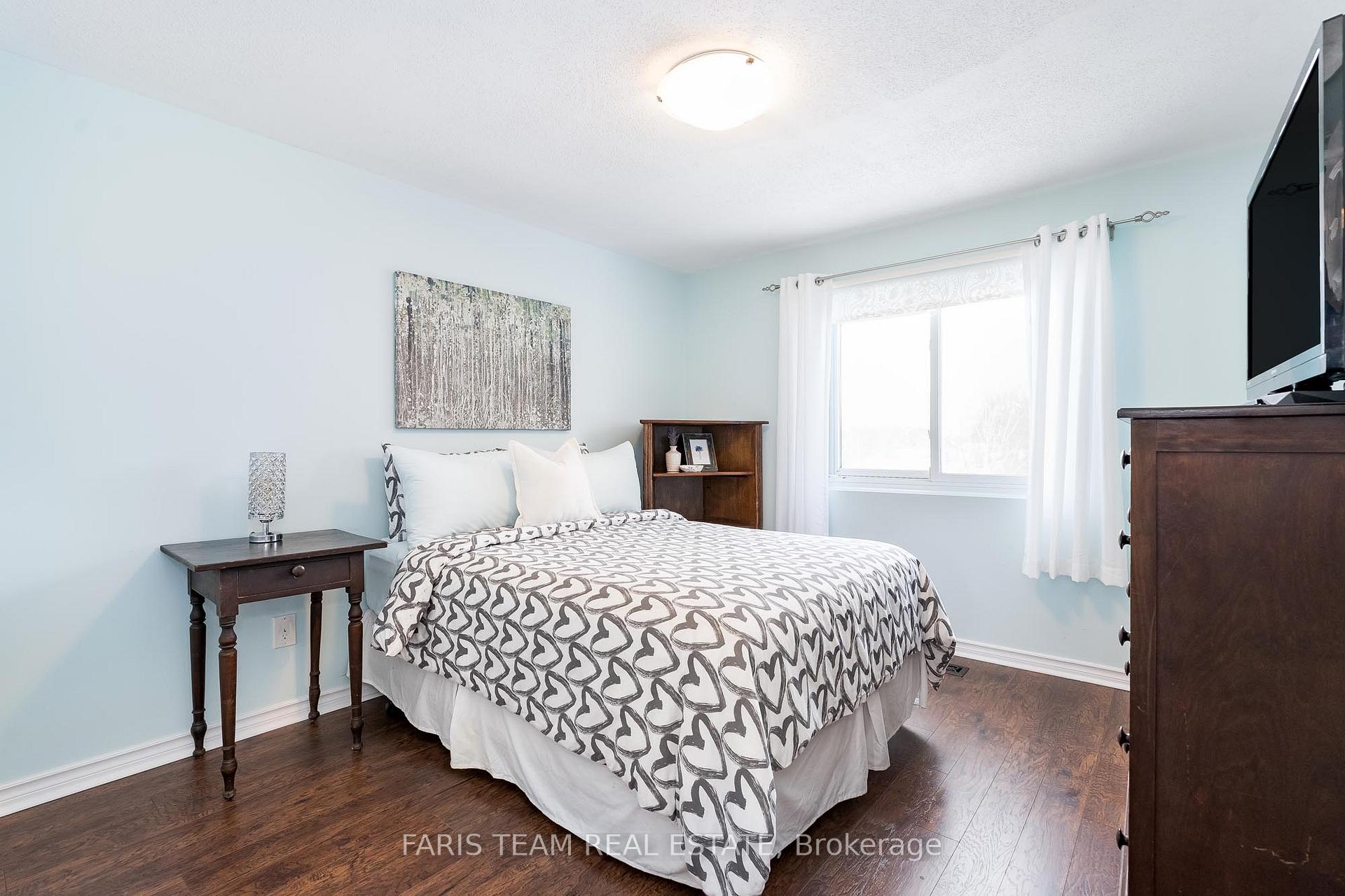 Photo 9 of 220 Dodson Road, Barrie, Painswick North — HOMEH