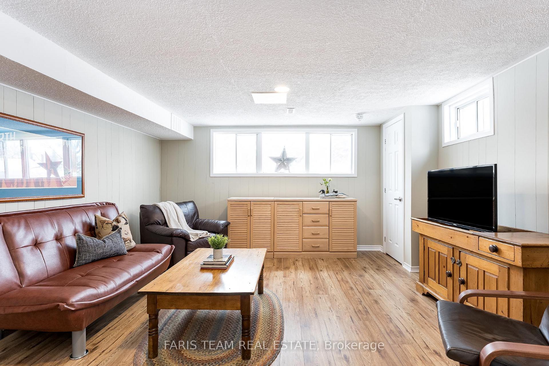 Photo 10 of 220 Dodson Road, Barrie, Painswick North — HOMEH