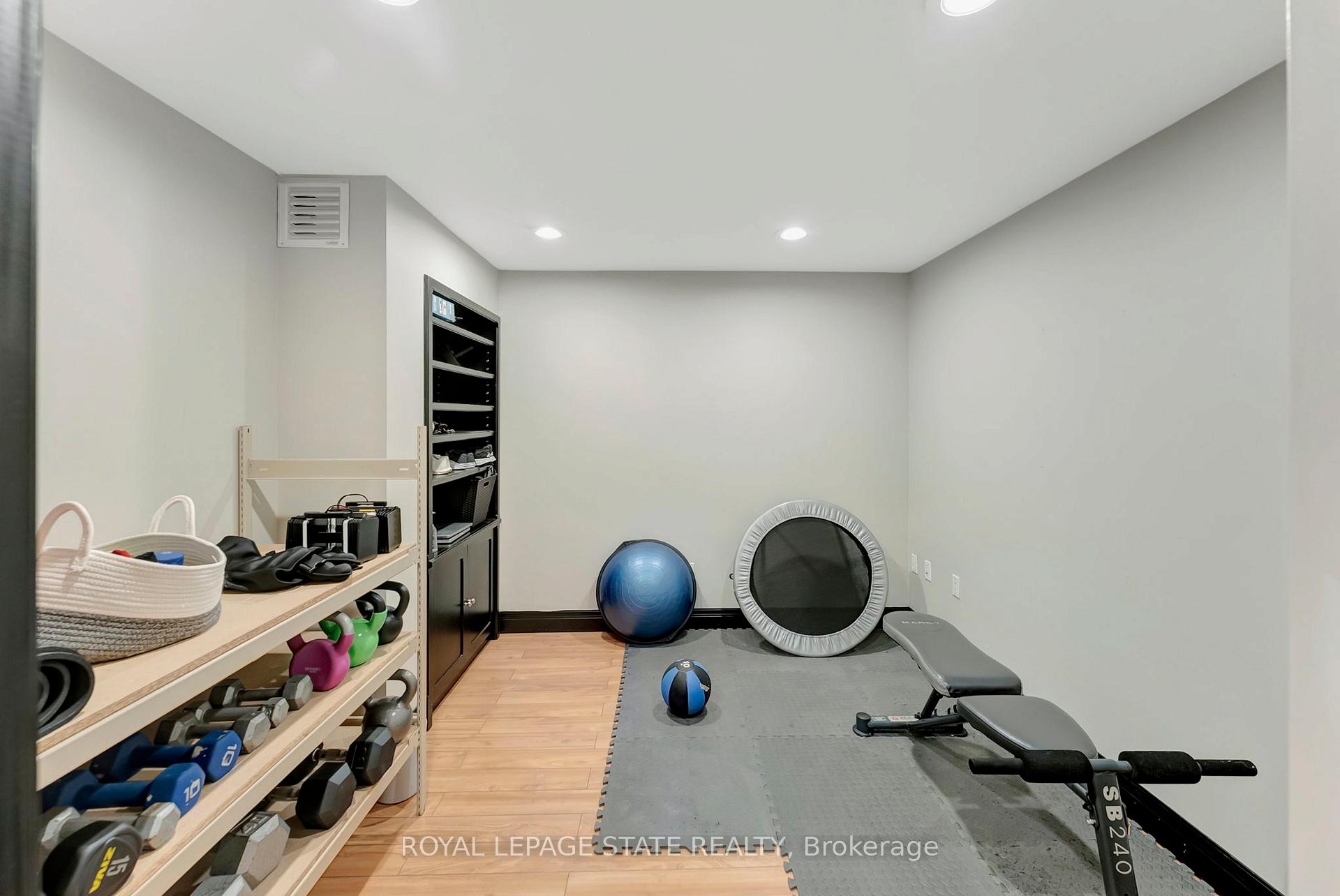 Photo 31 of 14 Anita Court, Hamilton, Butler — HOMEH