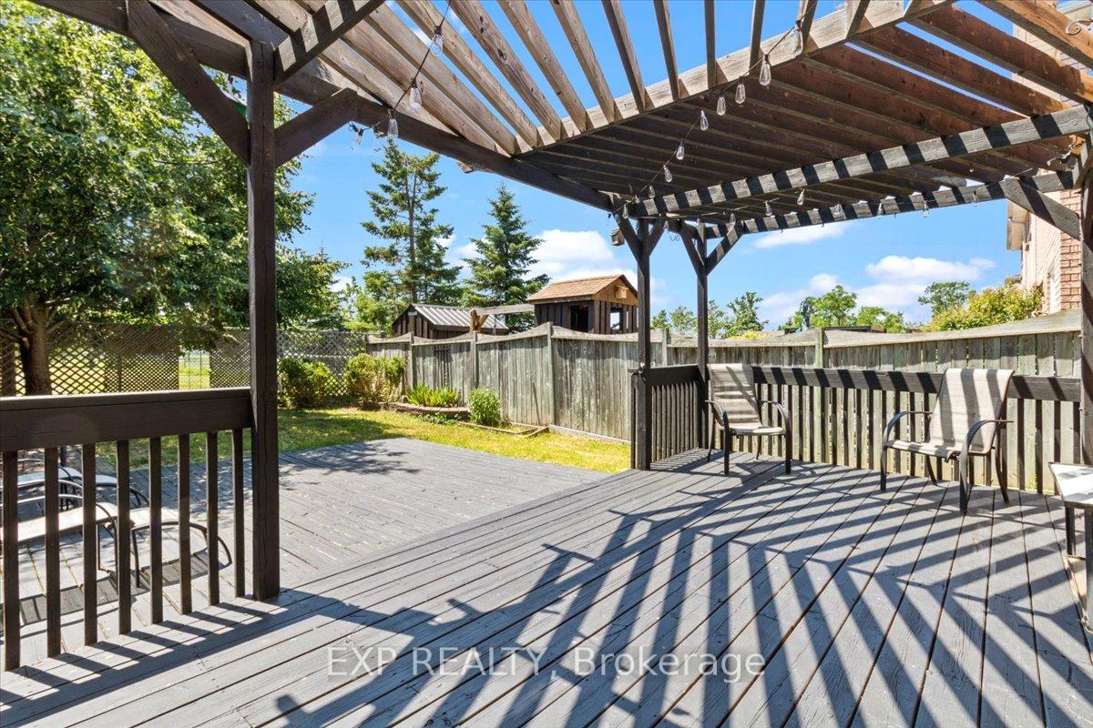 Photo 20 of 32 Michael Crescent, Barrie, East Bayfield — HOMEH