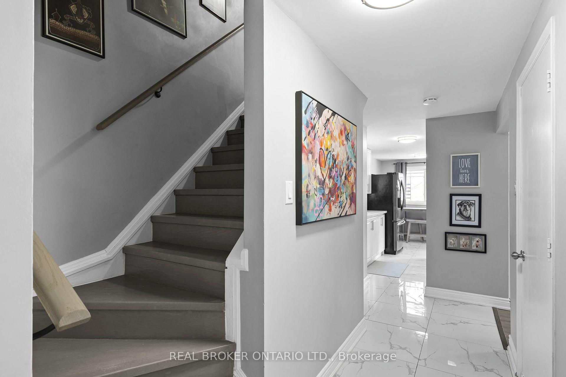 Photo 3 of 50 Maitland Drive, Barrie, Grove East — HOMEH