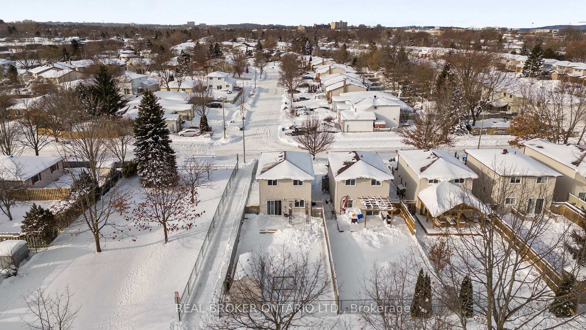 Photo 21 of 50 Maitland Drive, Barrie, Grove East — HOMEH