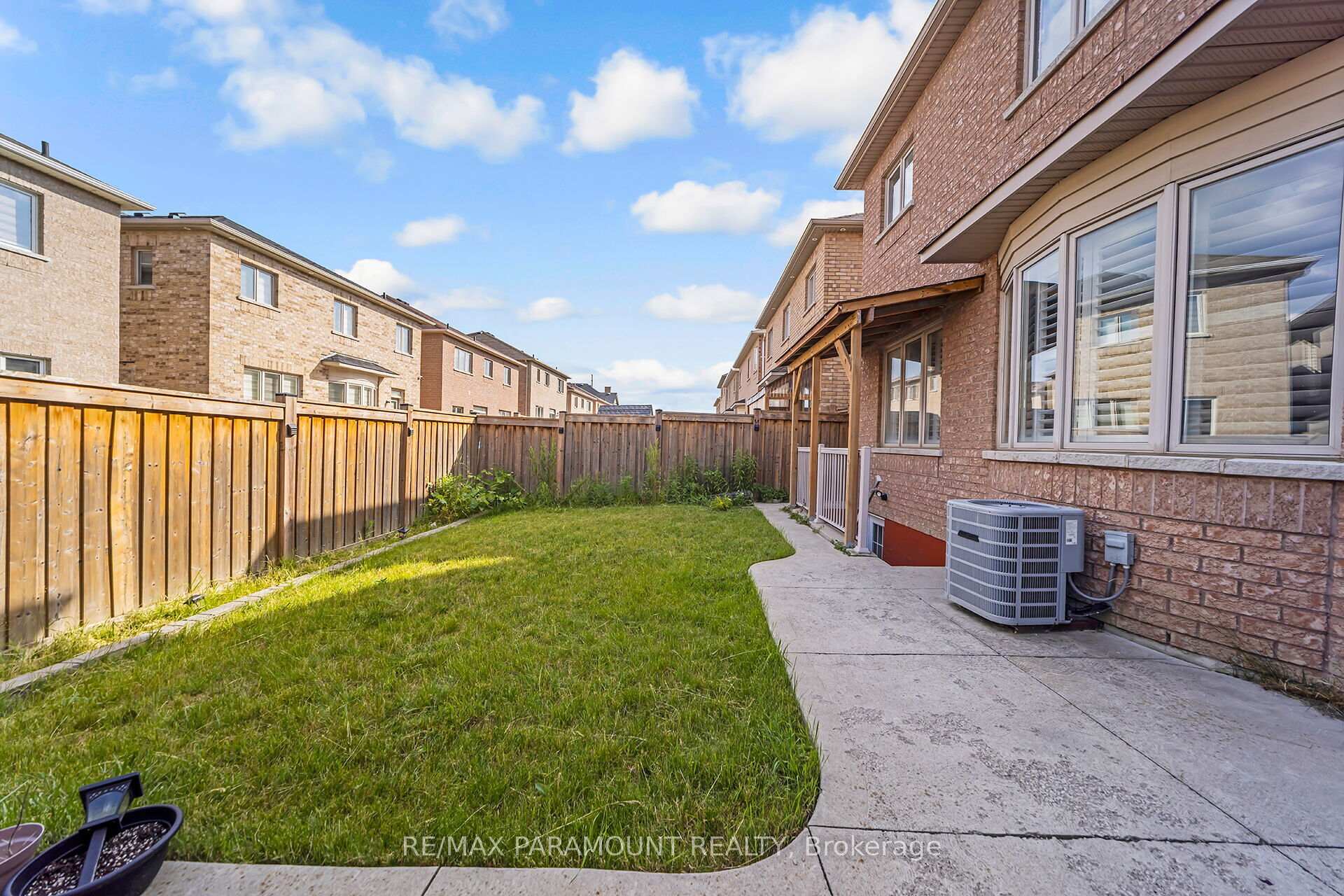 Photo 18 of 11 Moonland Road, Brampton, Bram East — HOMEH