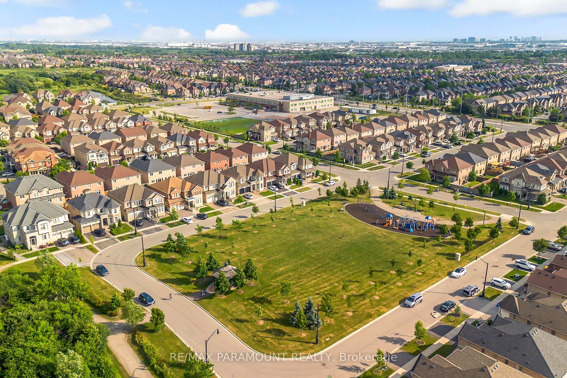 Photo 20 of 11 Moonland Road, Brampton, Bram East — HOMEH