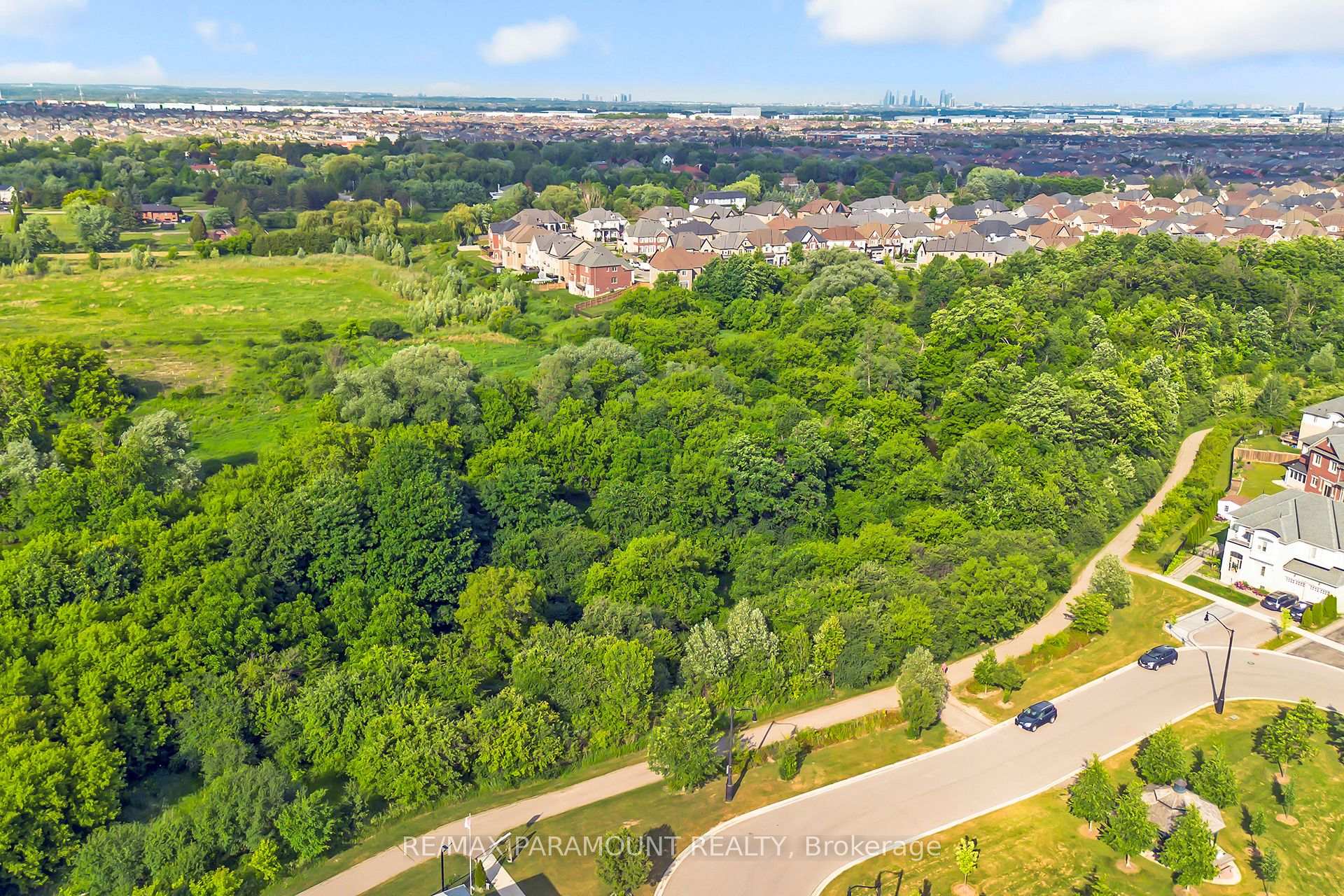 Photo 22 of 11 Moonland Road, Brampton, Bram East — HOMEH
