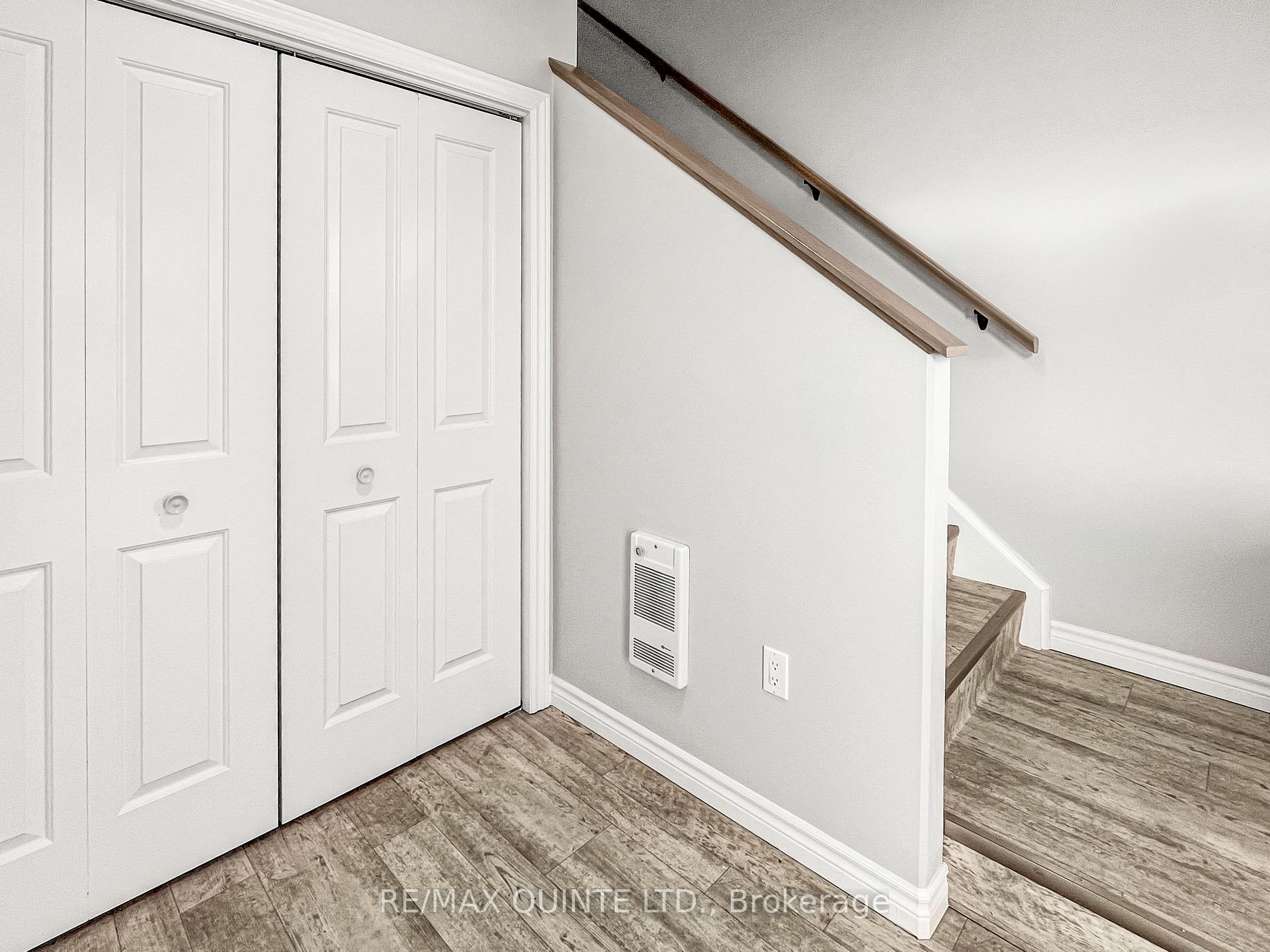 Photo 7 of 74 Ridgeway Place, Belleville, Belleville Ward — HOMEH