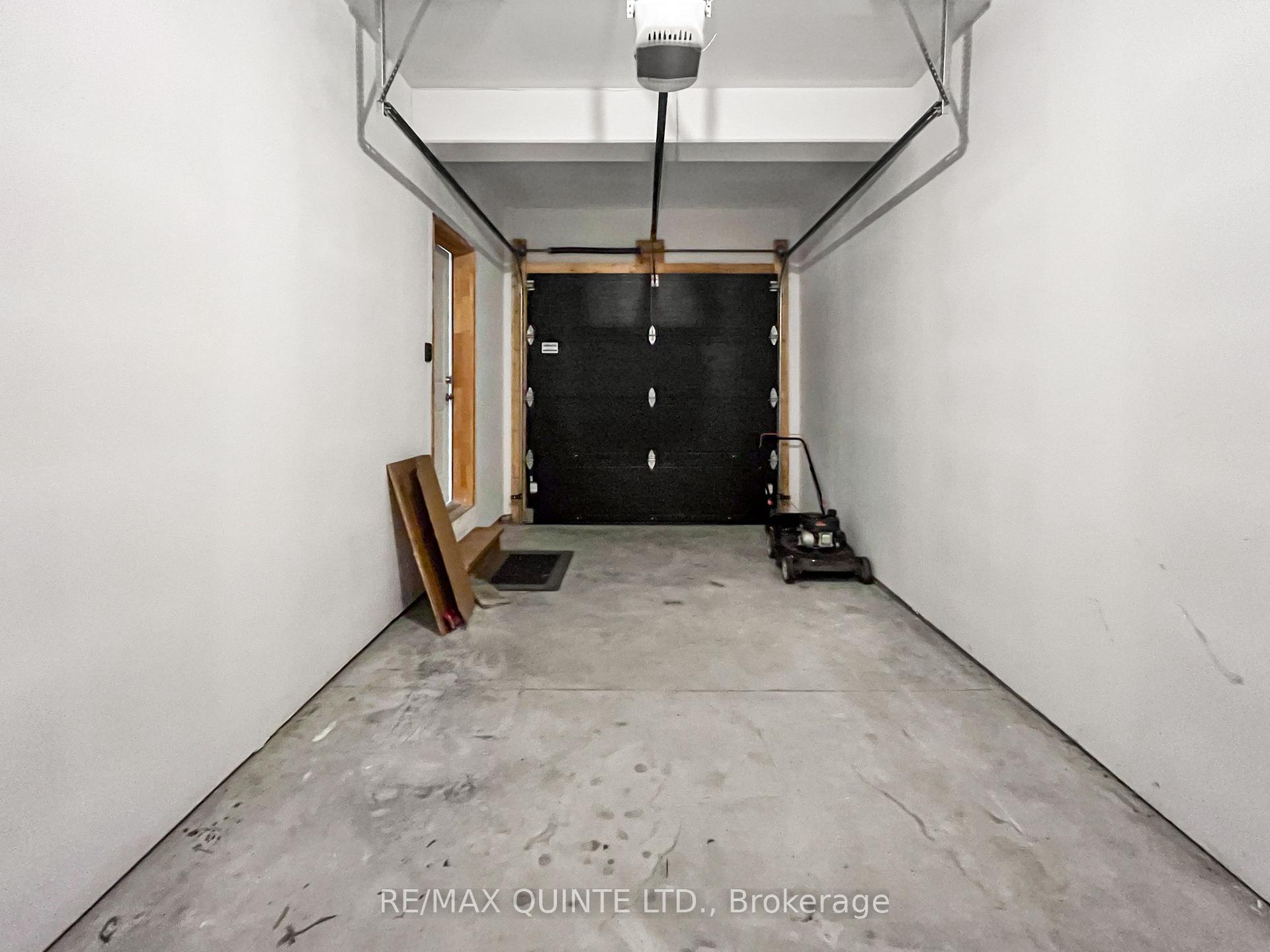 Photo 12 of 74 Ridgeway Place, Belleville, Belleville Ward — HOMEH