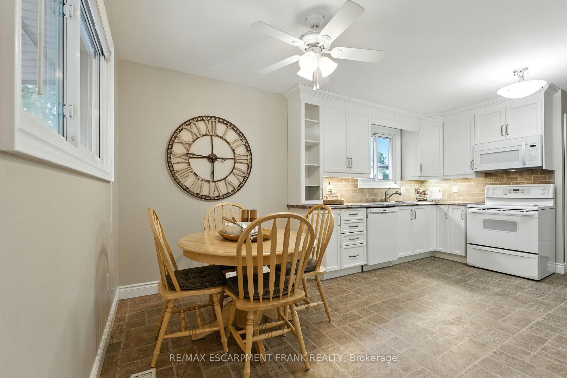 Photo 12 of 123 Moxley Drive, Hamilton, Lisgar — HOMEH