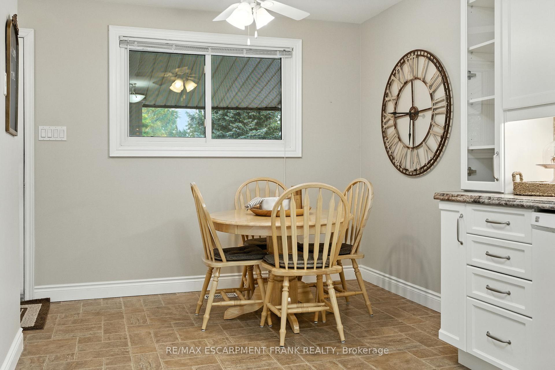 Photo 18 of 123 Moxley Drive, Hamilton, Lisgar — HOMEH