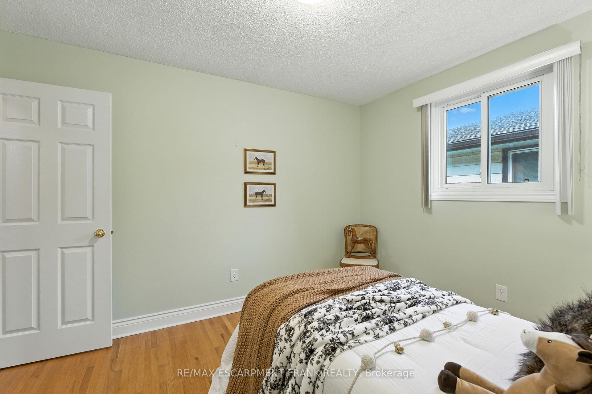 Photo 25 of 123 Moxley Drive, Hamilton, Lisgar — HOMEH