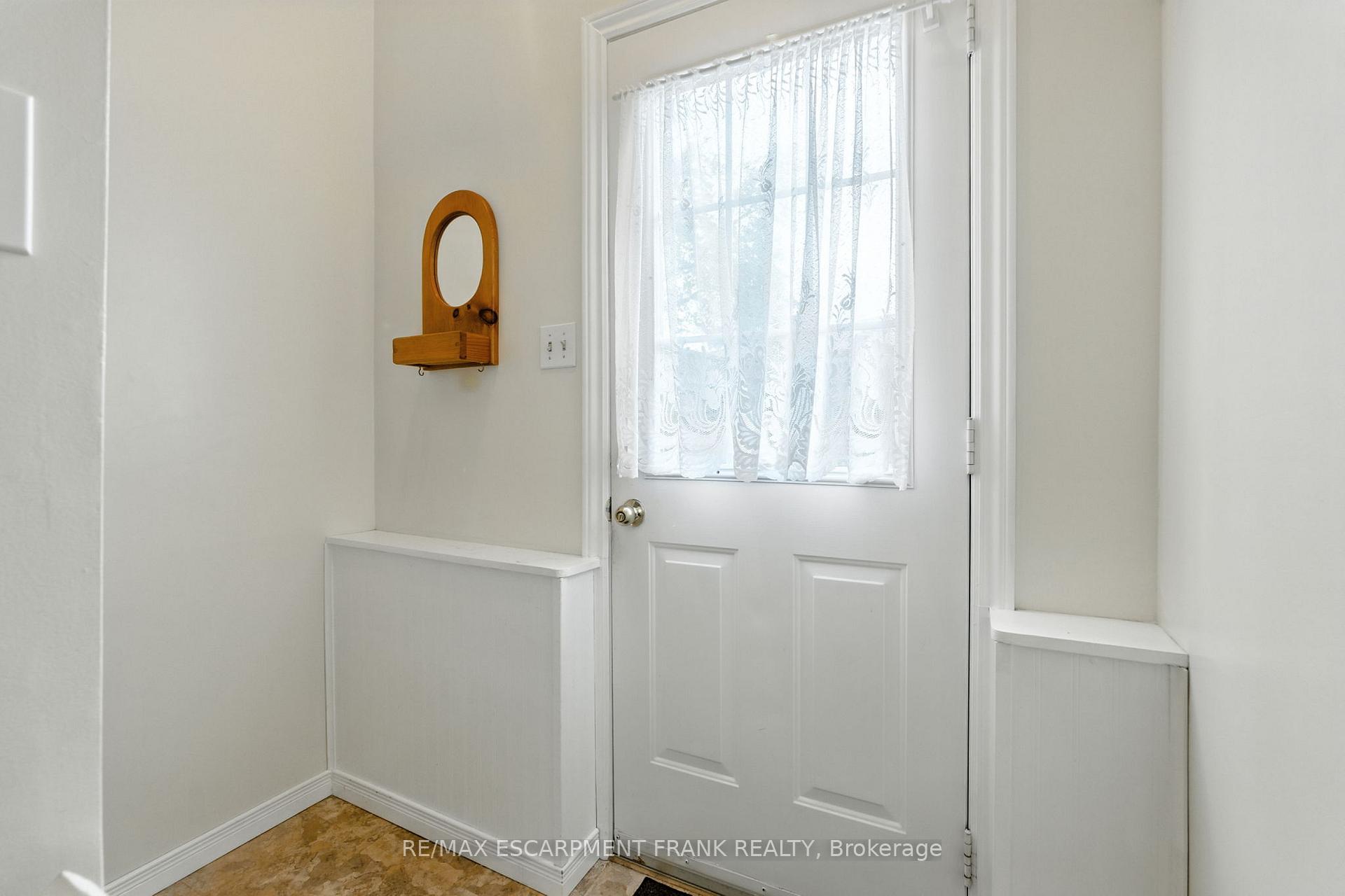 Photo 33 of 123 Moxley Drive, Hamilton, Lisgar — HOMEH