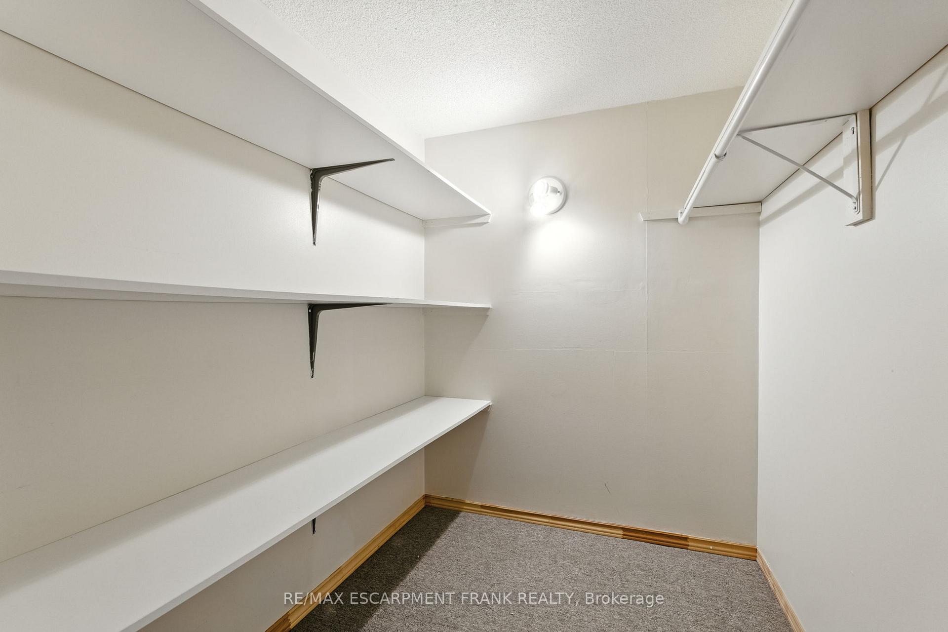 Photo 40 of 123 Moxley Drive, Hamilton, Lisgar — HOMEH