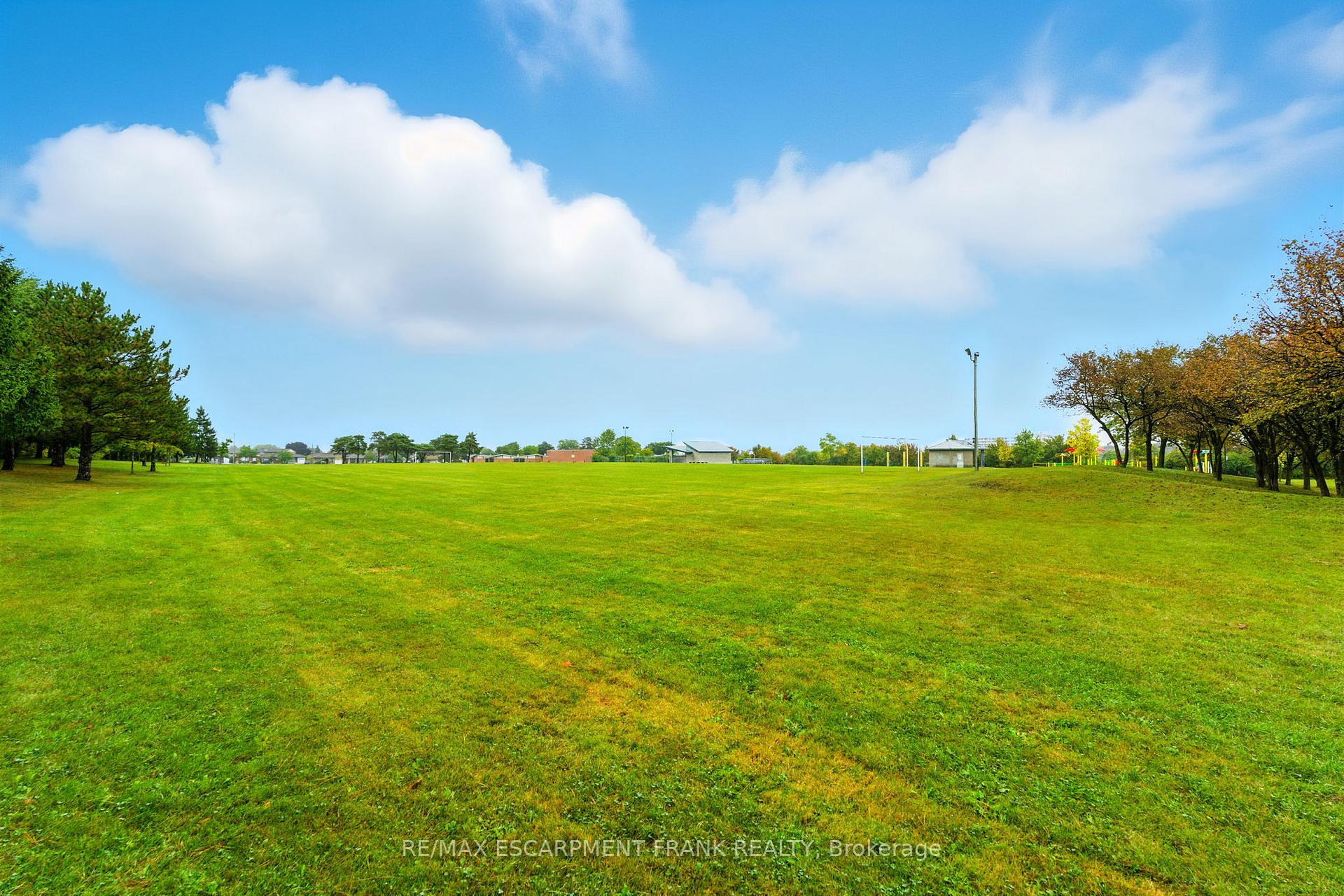 Photo 50 of 123 Moxley Drive, Hamilton, Lisgar — HOMEH