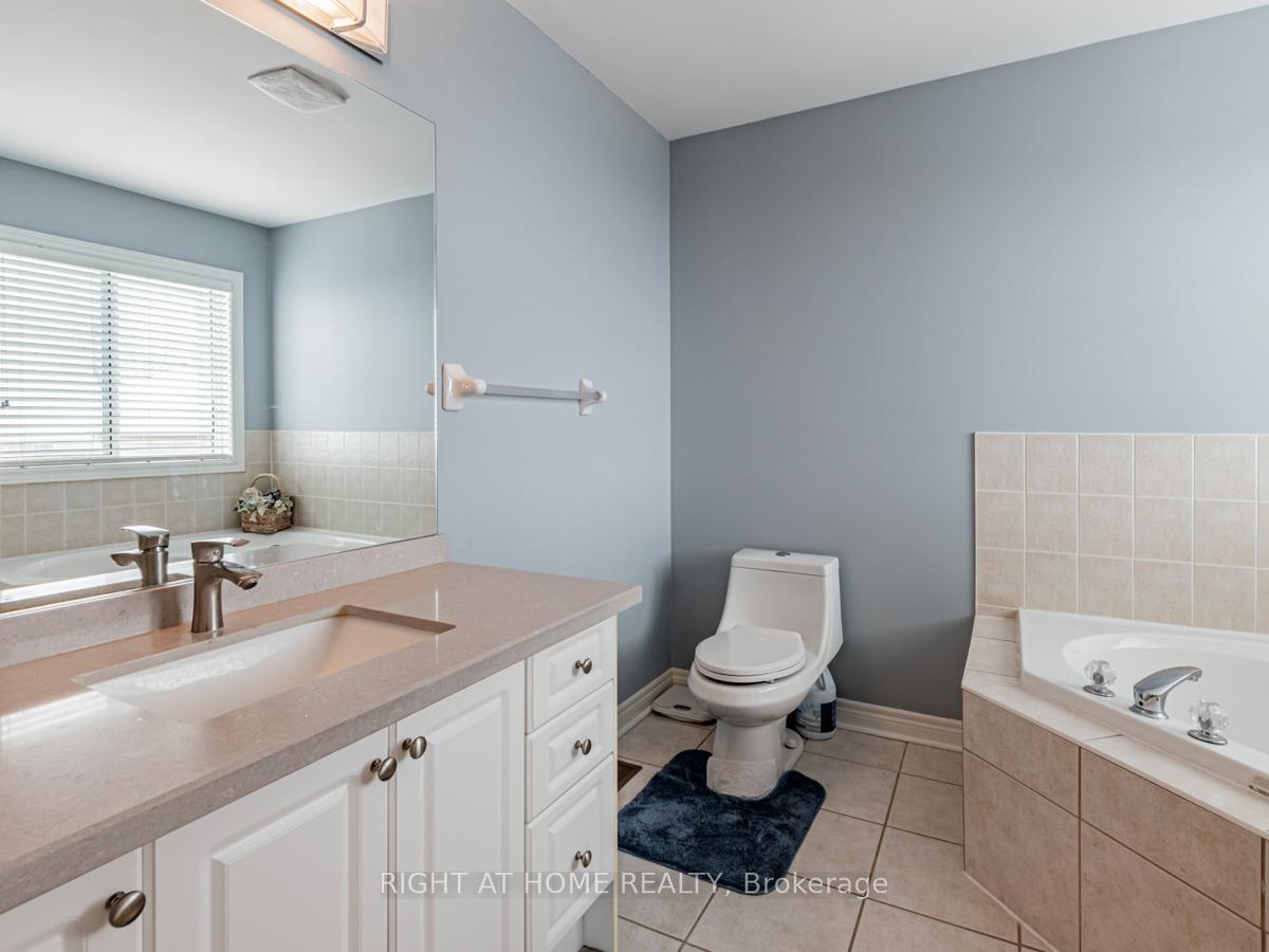 Photo 20 of 33 Bullrush Drive, Vaughan, Vellore Village — HOMEH