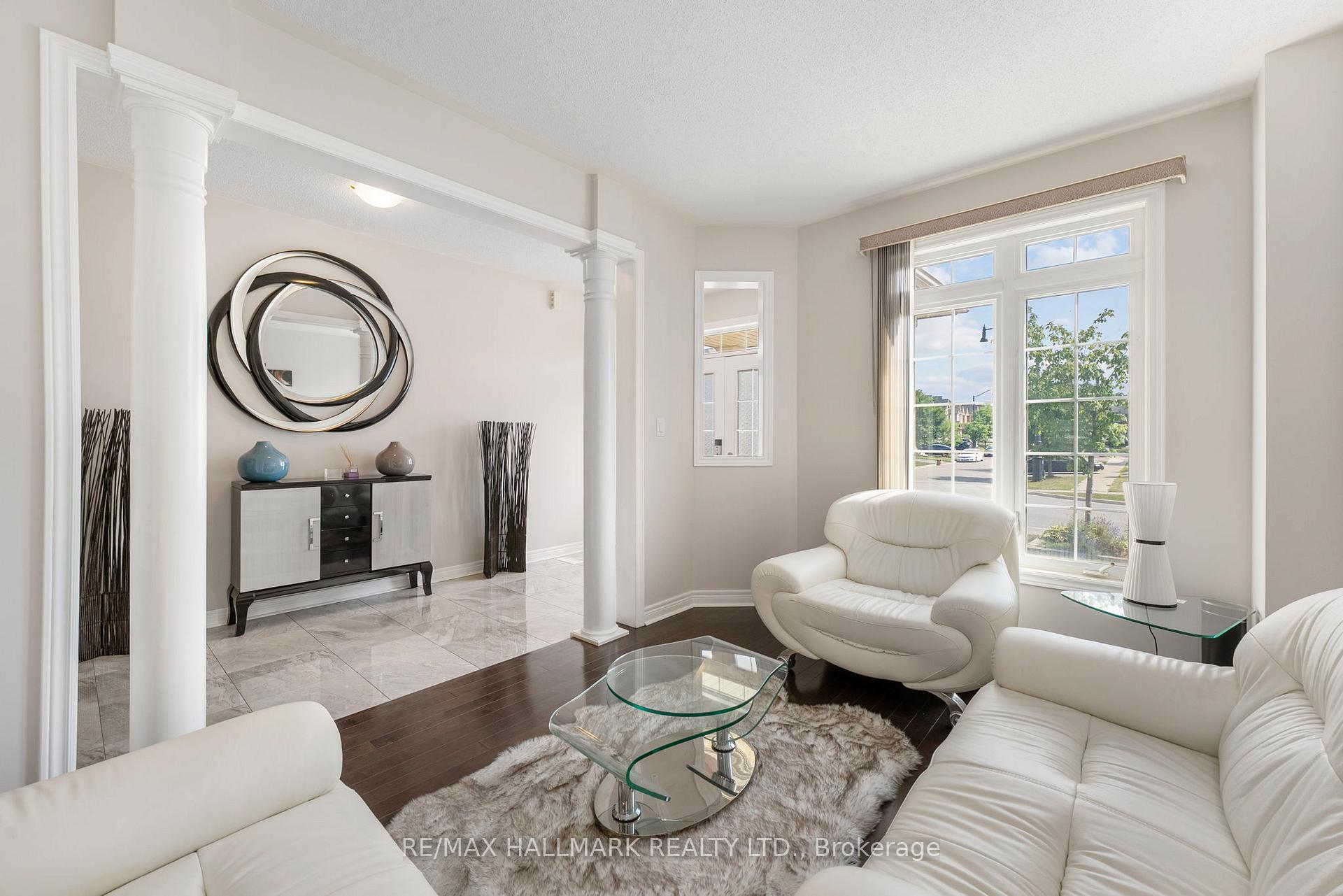 Photo 6 of 262 Elbern Markell Drive, Brampton, Credit Valley — HOMEH