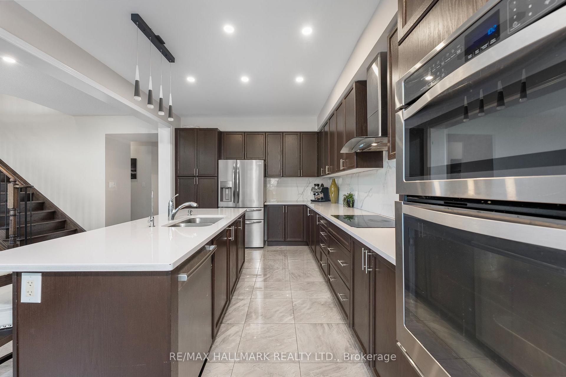 Photo 21 of 262 Elbern Markell Drive, Brampton, Credit Valley — HOMEH