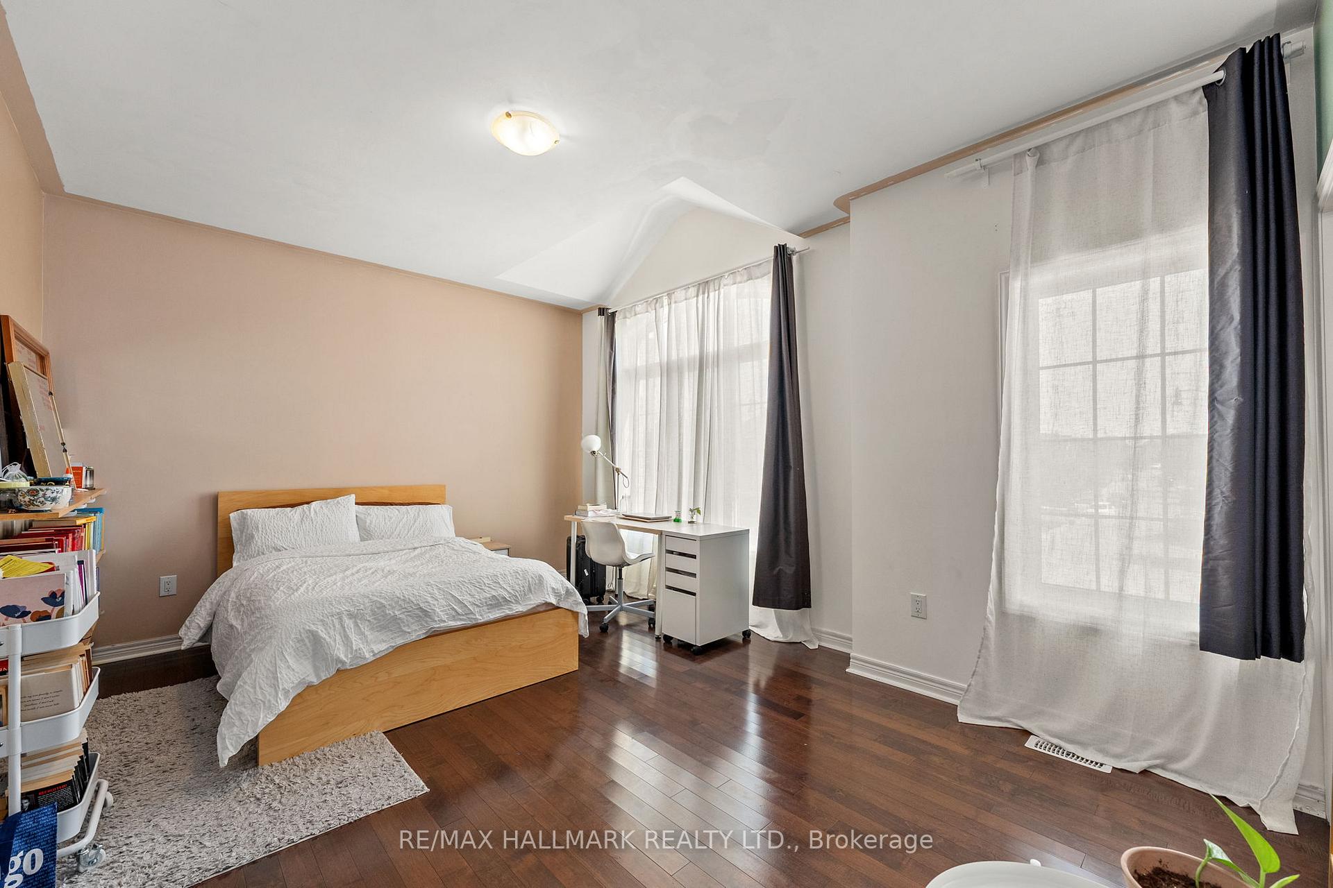 Photo 38 of 262 Elbern Markell Drive, Brampton, Credit Valley — HOMEH