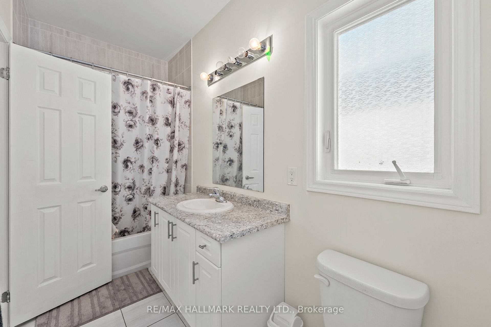Photo 26 of 262 Elbern Markell Drive, Brampton, Credit Valley — HOMEH
