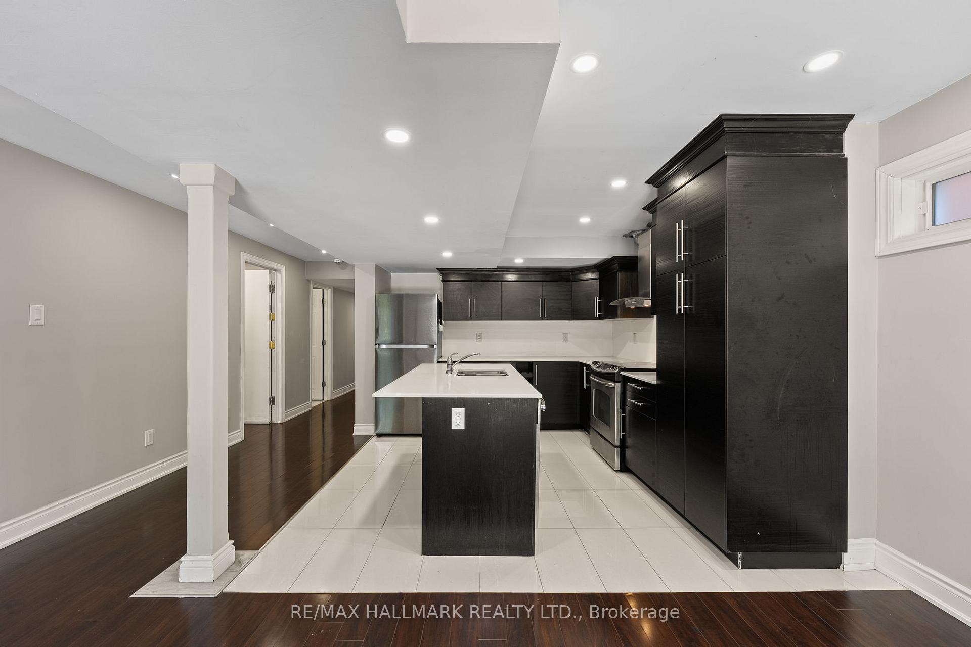 Photo 33 of 262 Elbern Markell Drive, Brampton, Credit Valley — HOMEH