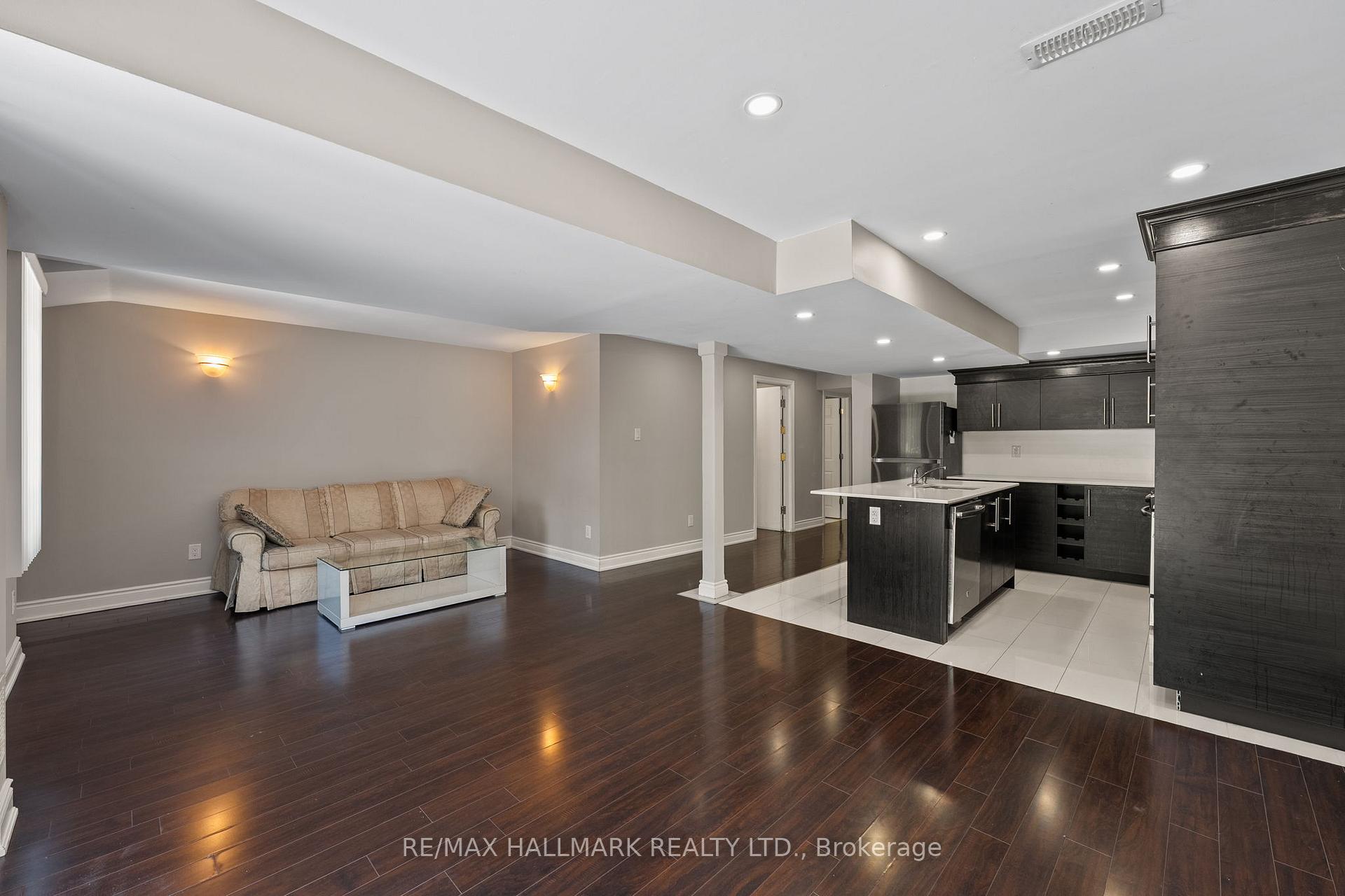 Photo 35 of 262 Elbern Markell Drive, Brampton, Credit Valley — HOMEH