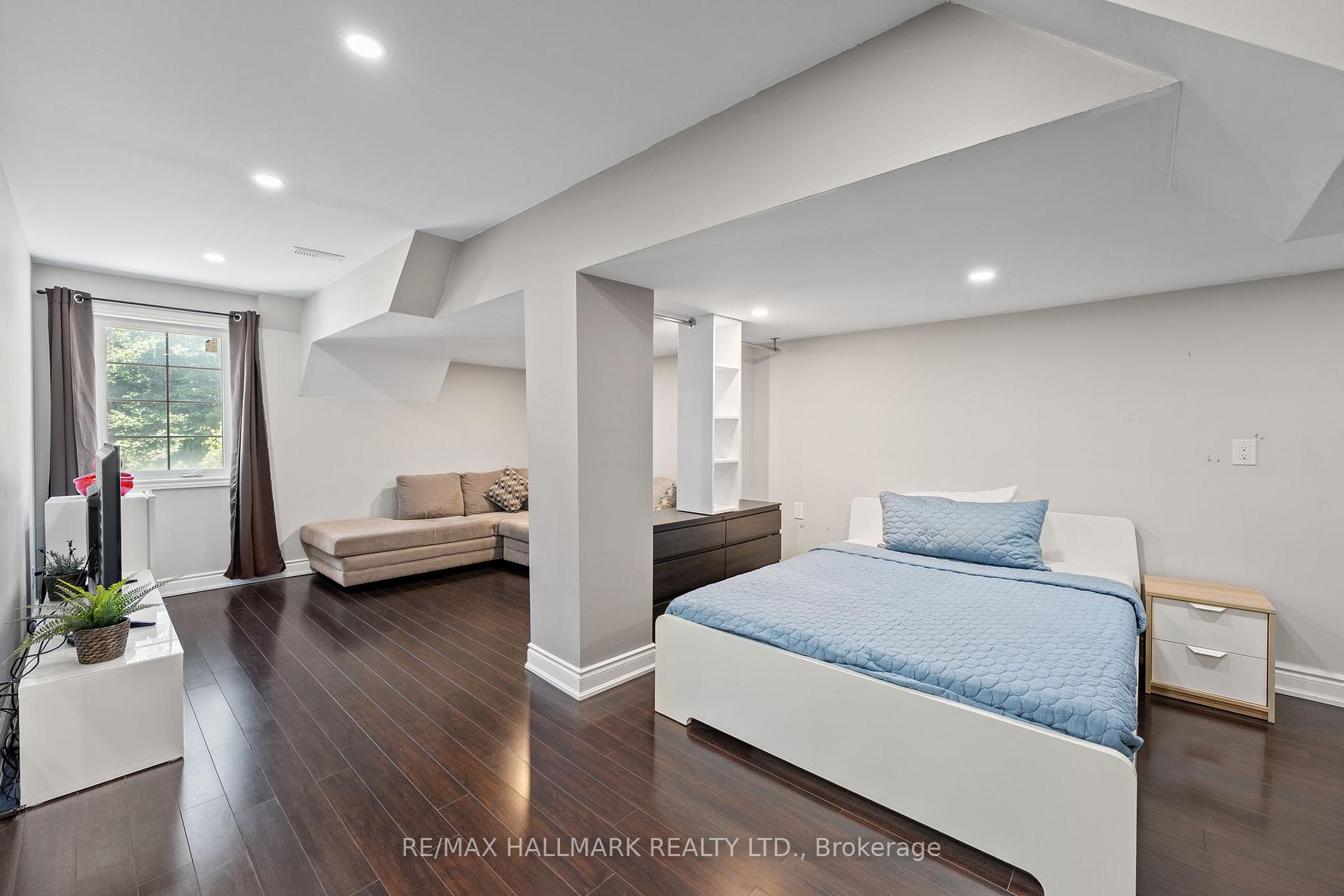 Photo 19 of 262 Elbern Markell Drive, Brampton, Credit Valley — HOMEH