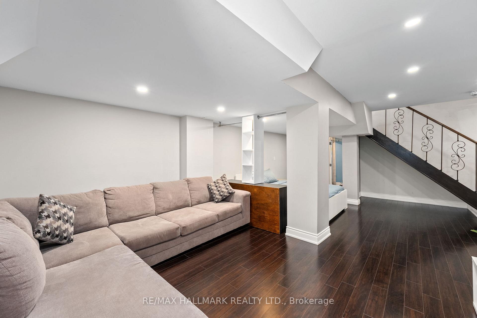 Photo 41 of 262 Elbern Markell Drive, Brampton, Credit Valley — HOMEH