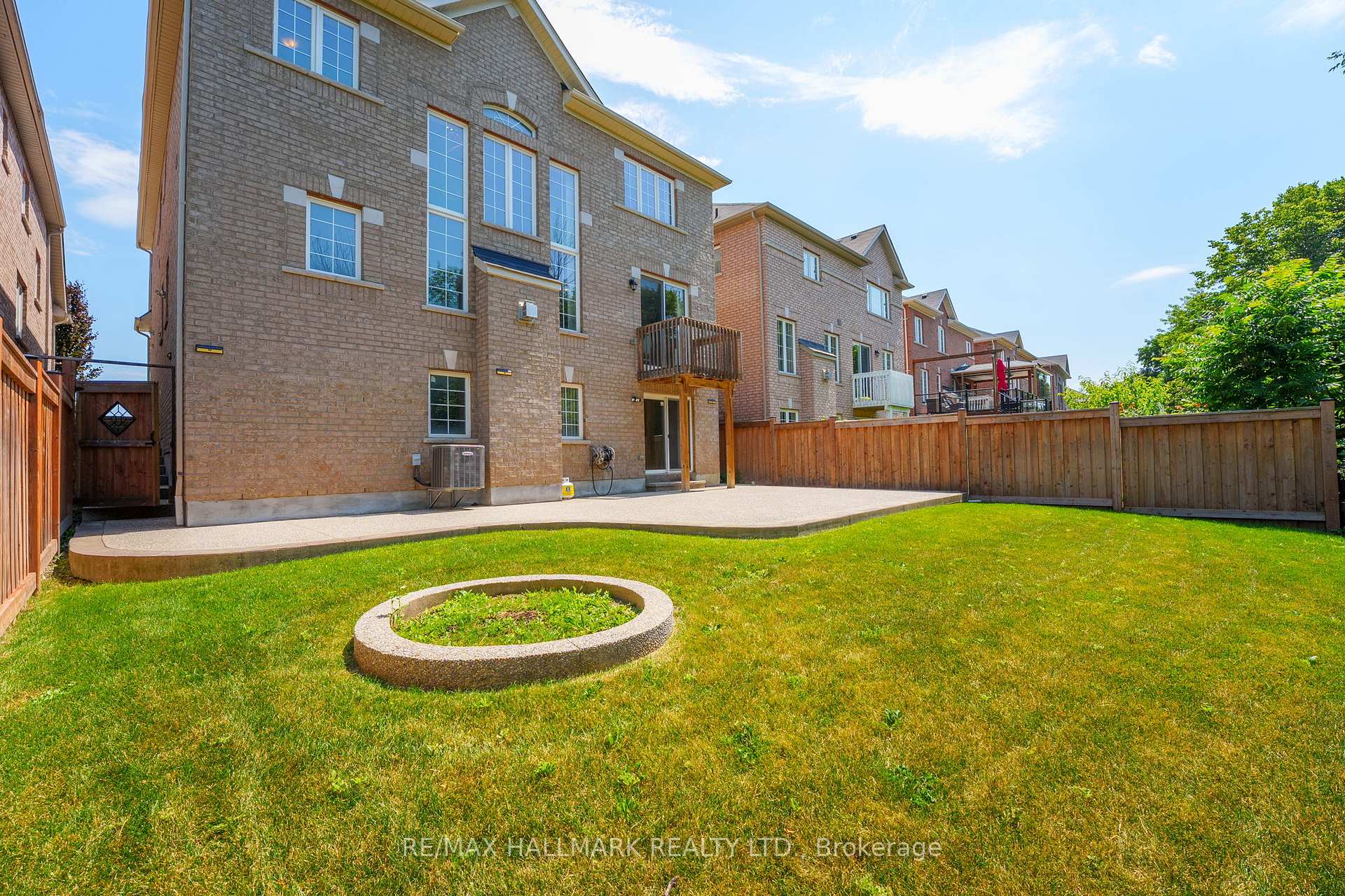 Photo 40 of 262 Elbern Markell Drive, Brampton, Credit Valley — HOMEH