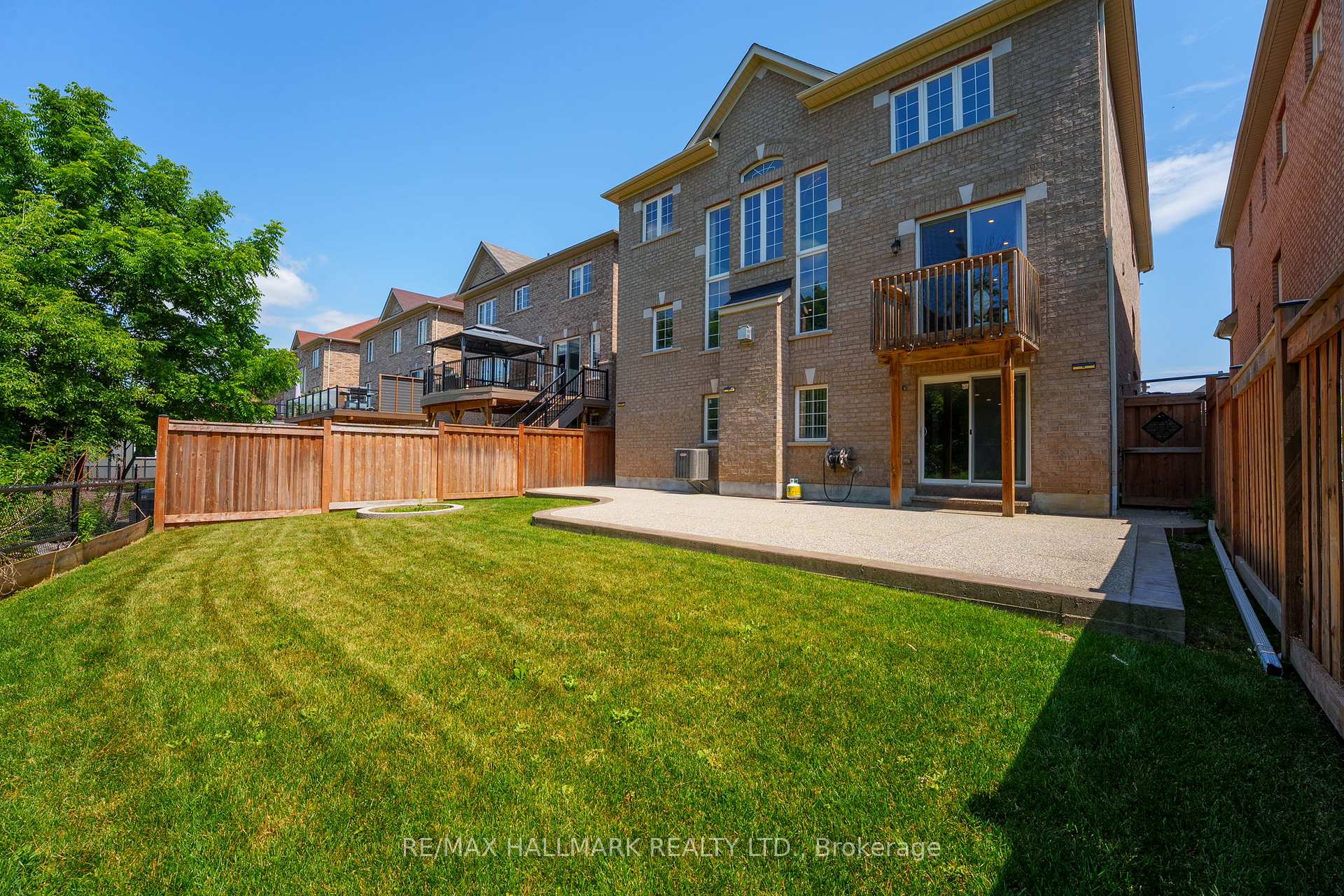 Photo 39 of 262 Elbern Markell Drive, Brampton, Credit Valley — HOMEH