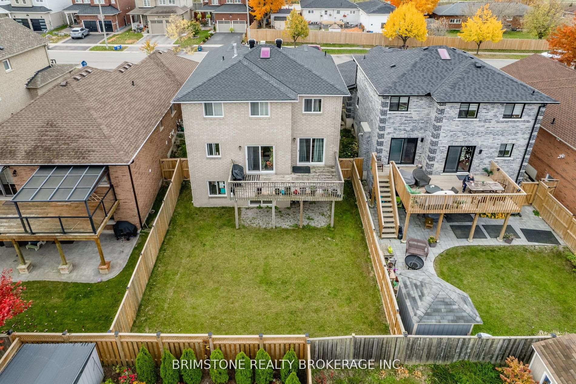 Photo 4 of 95 Sun King Crescent, Barrie, Innis-Shore — HOMEH