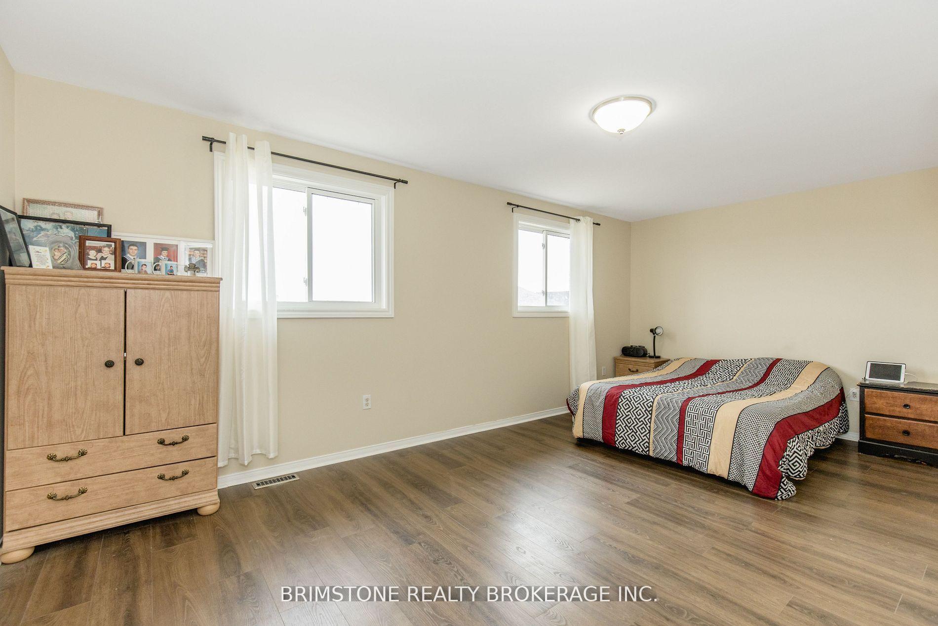 Photo 19 of 95 Sun King Crescent, Barrie, Innis-Shore — HOMEH