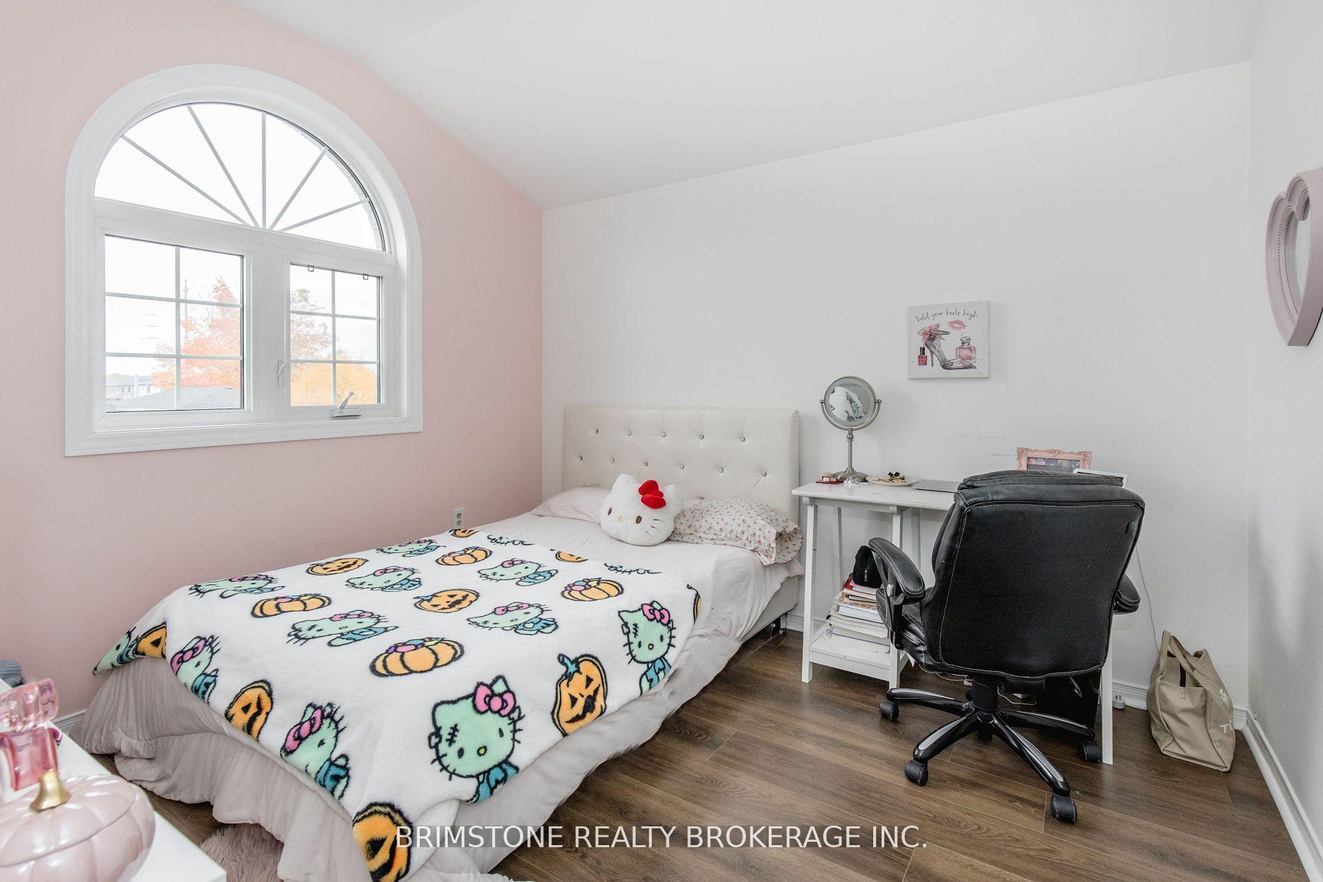 Photo 23 of 95 Sun King Crescent, Barrie, Innis-Shore — HOMEH