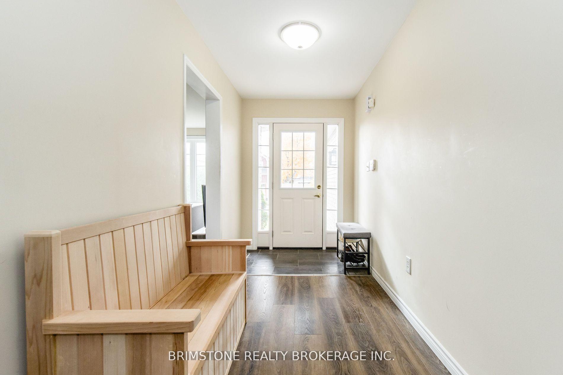 Photo 32 of 95 Sun King Crescent, Barrie, Innis-Shore — HOMEH