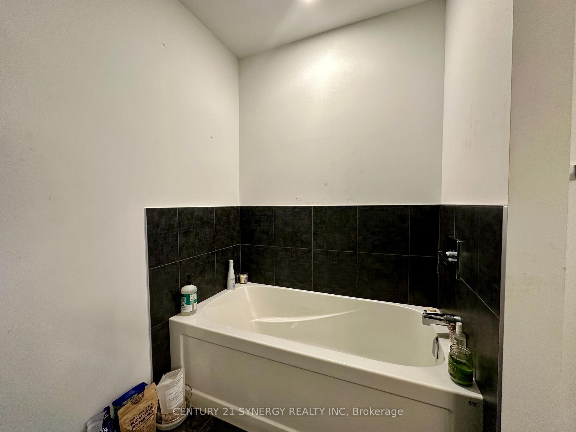 Photo 23 of 293 Munro Street, Carleton Place — HOMEH