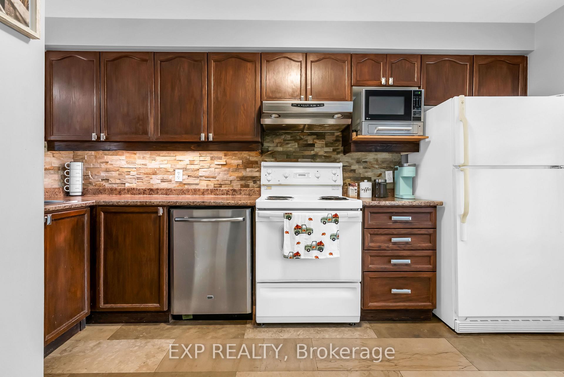 Photo 15 of 73 Viceroy Crescent, Brampton, Northwest Sandalwood Parkway — HOMEH