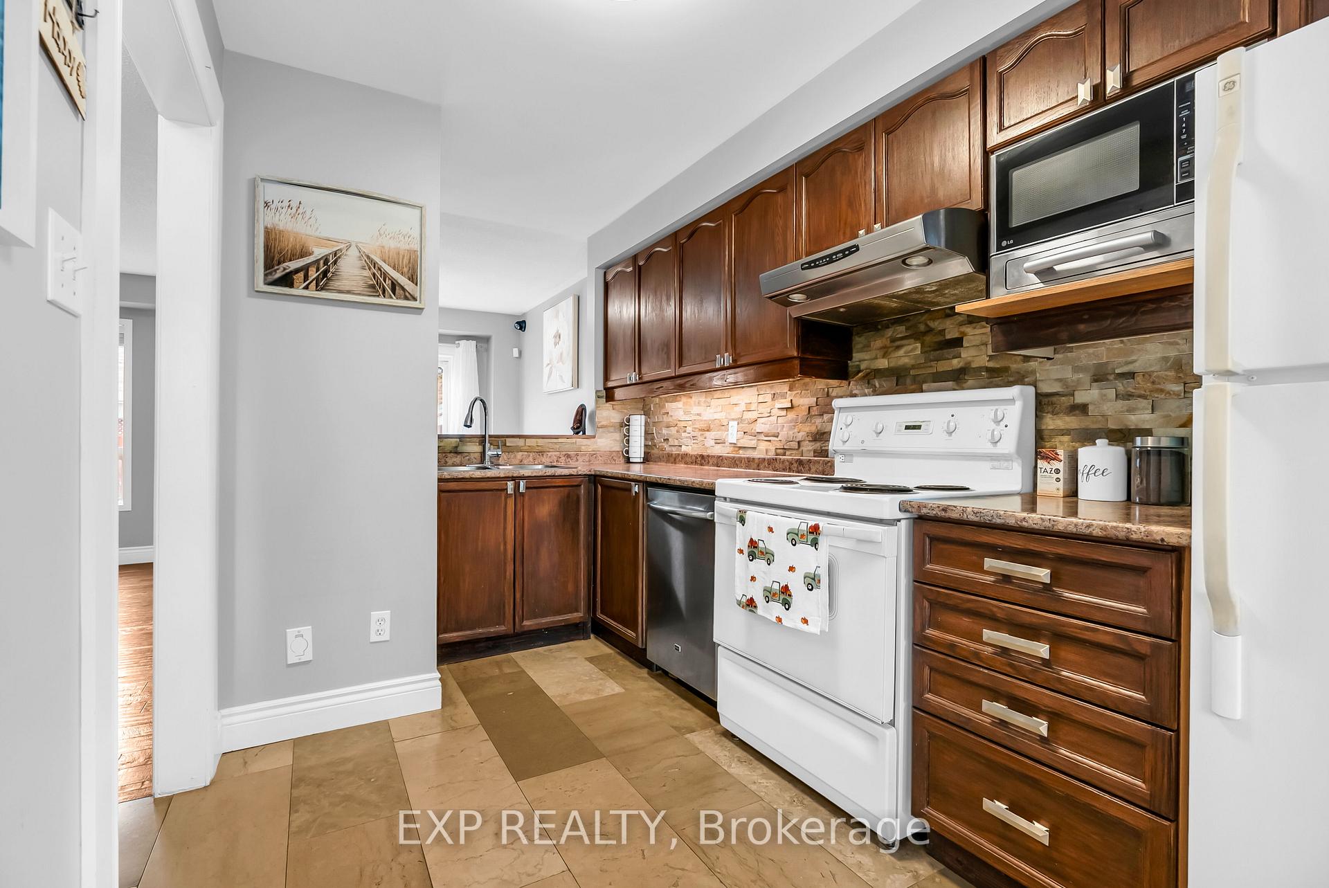 Photo 16 of 73 Viceroy Crescent, Brampton, Northwest Sandalwood Parkway — HOMEH