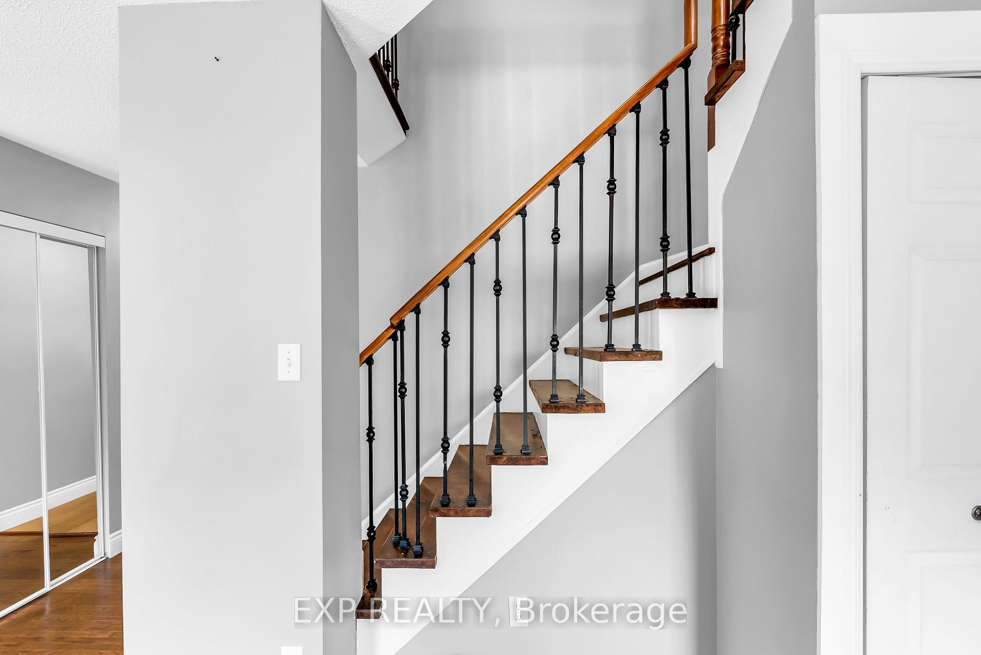 Photo 21 of 73 Viceroy Crescent, Brampton, Northwest Sandalwood Parkway — HOMEH