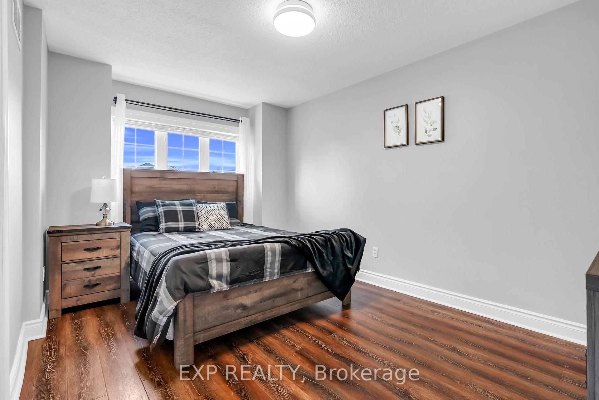 Photo 26 of 73 Viceroy Crescent, Brampton, Northwest Sandalwood Parkway — HOMEH