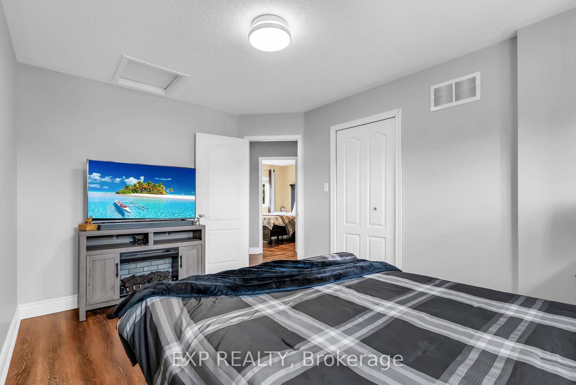 Photo 27 of 73 Viceroy Crescent, Brampton, Northwest Sandalwood Parkway — HOMEH