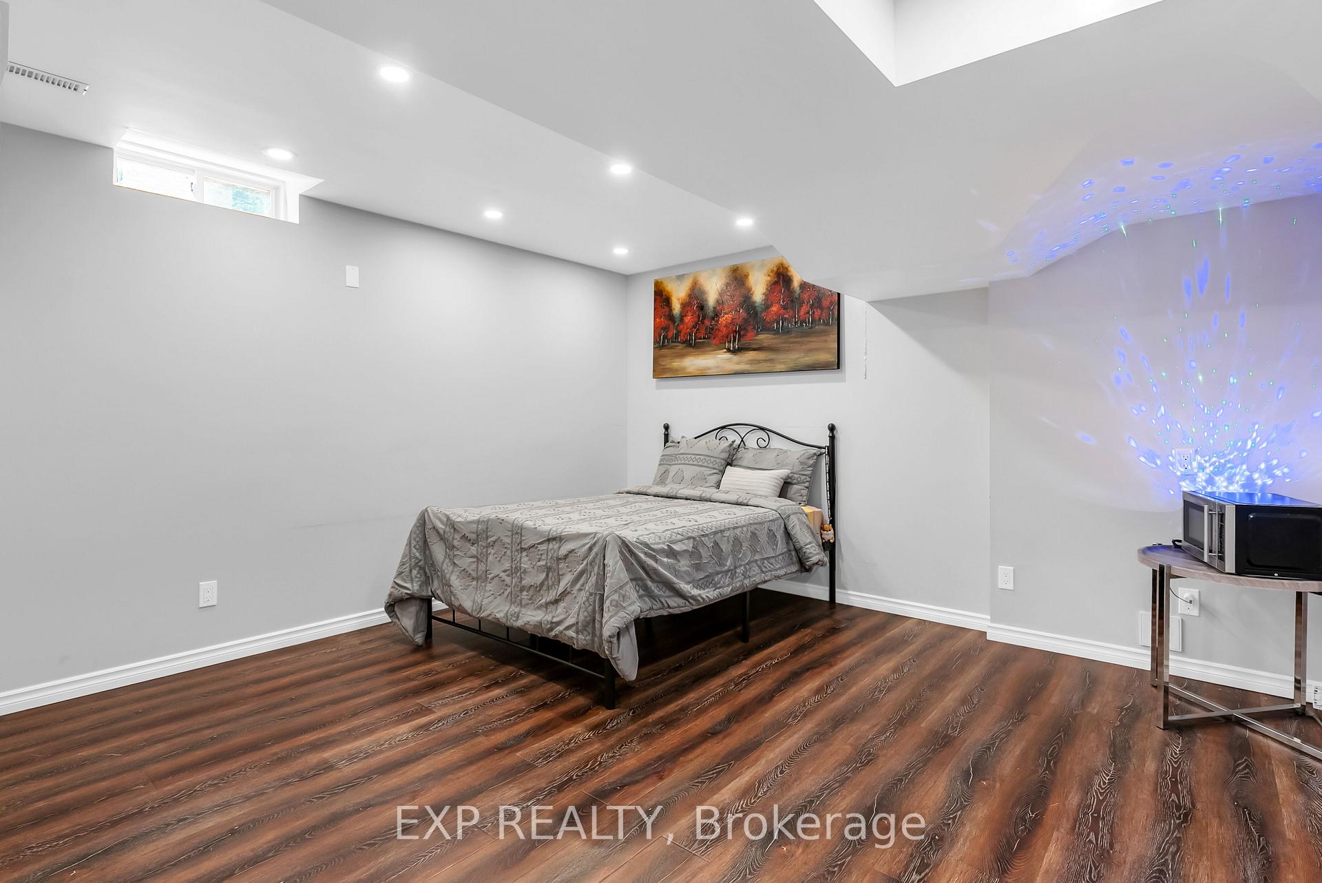 Photo 34 of 73 Viceroy Crescent, Brampton, Northwest Sandalwood Parkway — HOMEH