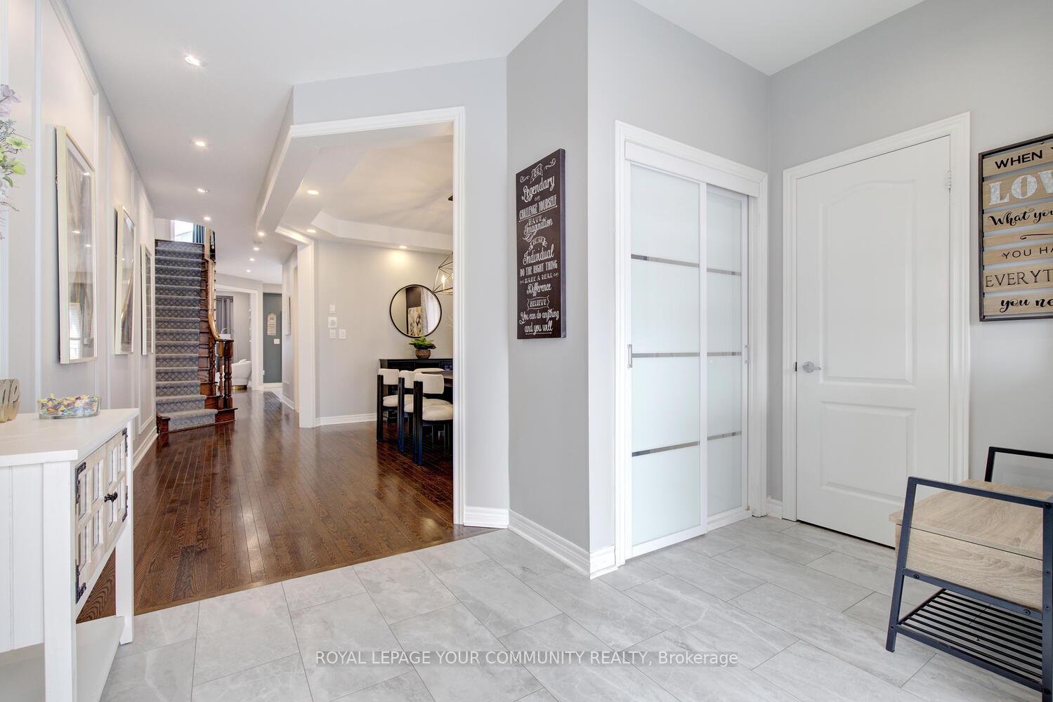 Photo 4 of 185 Chayna Crescent, Vaughan, Patterson — HOMEH