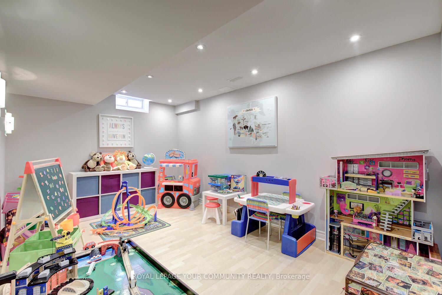 Photo 41 of 185 Chayna Crescent, Vaughan, Patterson — HOMEH