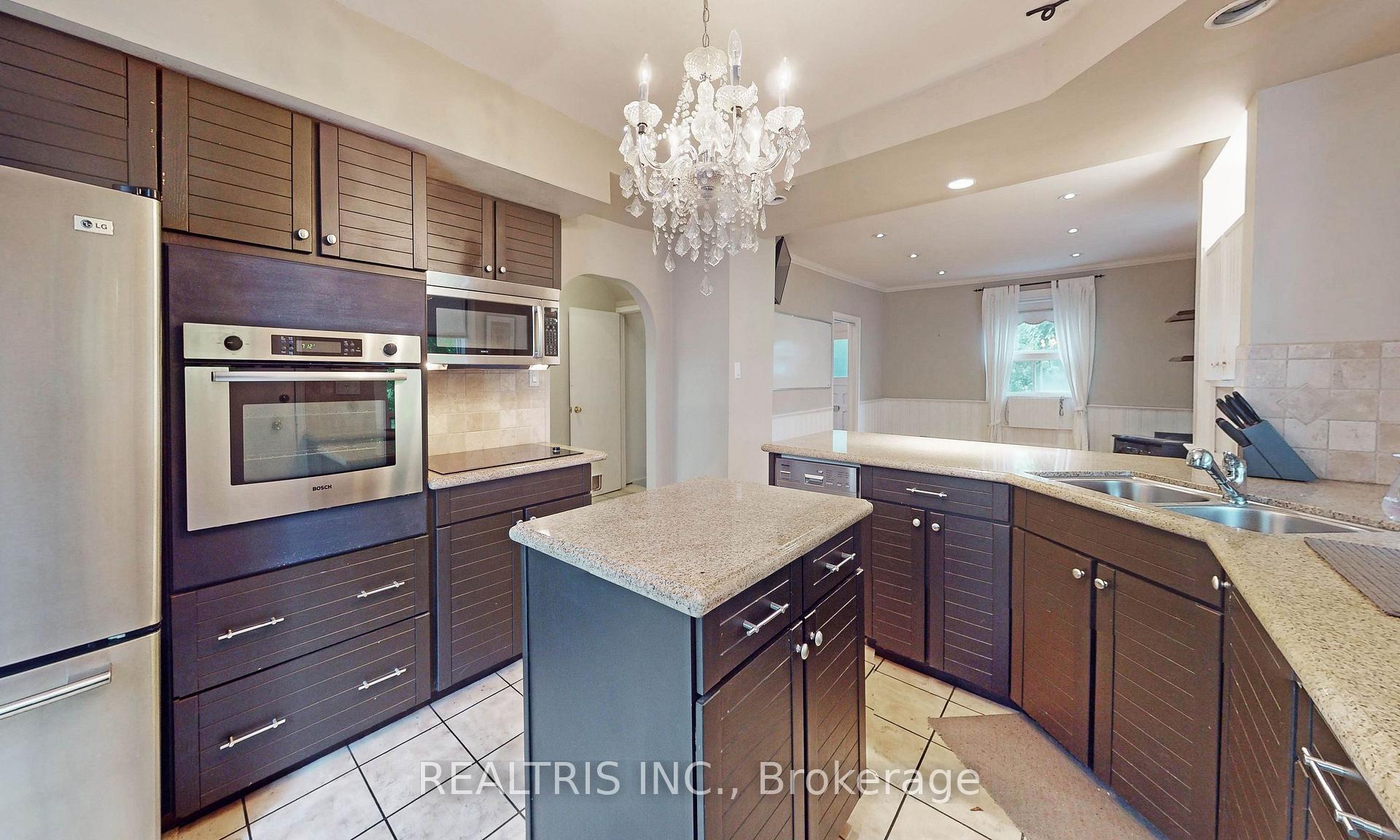 Photo 12 of 149 Worsley Street, Barrie, City Centre — HOMEH