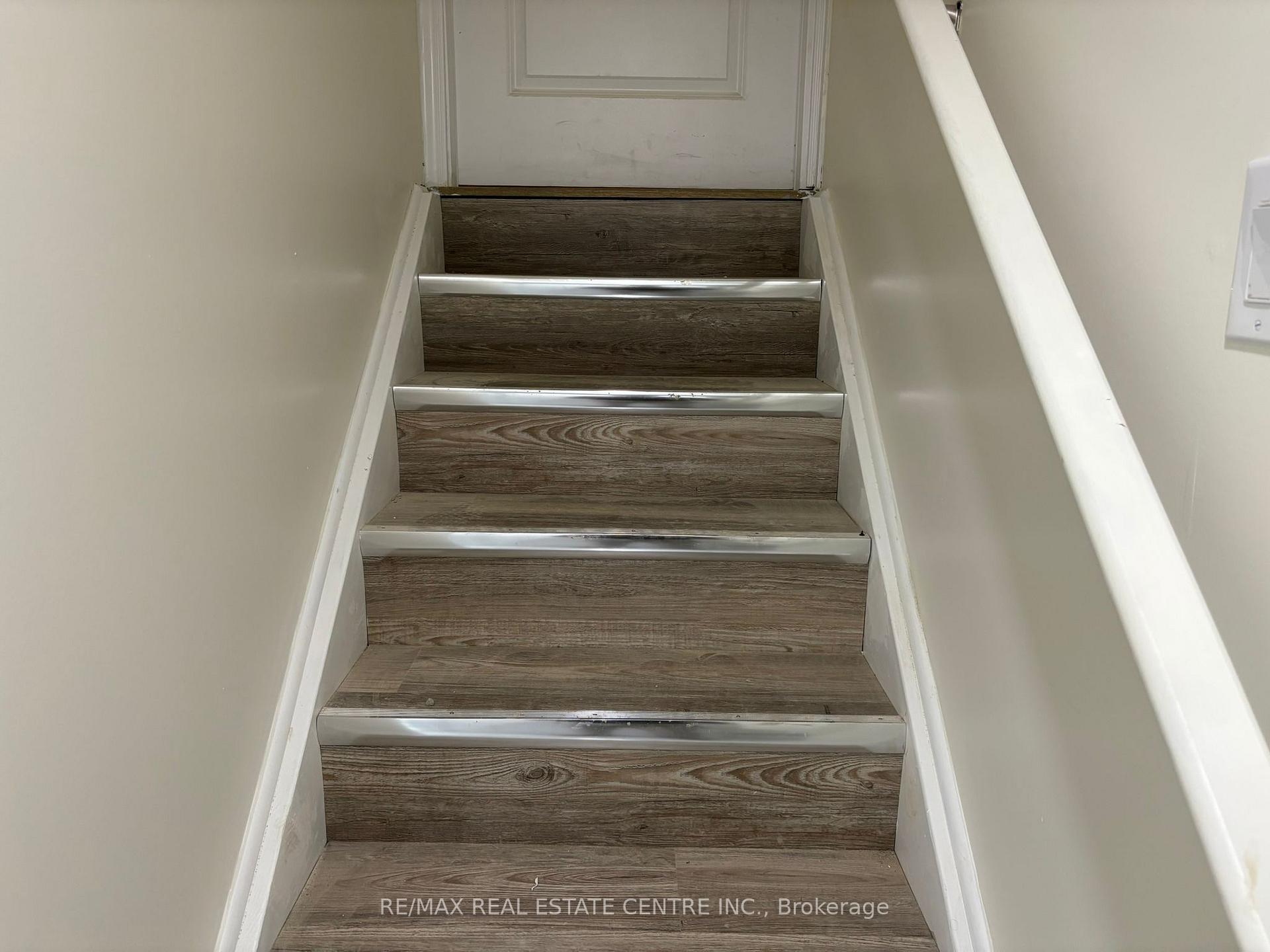 Photo 8 of 50 Kessler Drive, Brampton, Sandringham-Wellington North — HOMEH