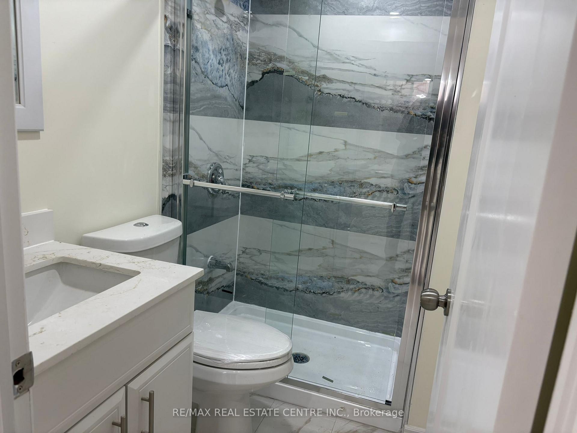 Photo 7 of 50 Kessler Drive, Brampton, Sandringham-Wellington North — HOMEH