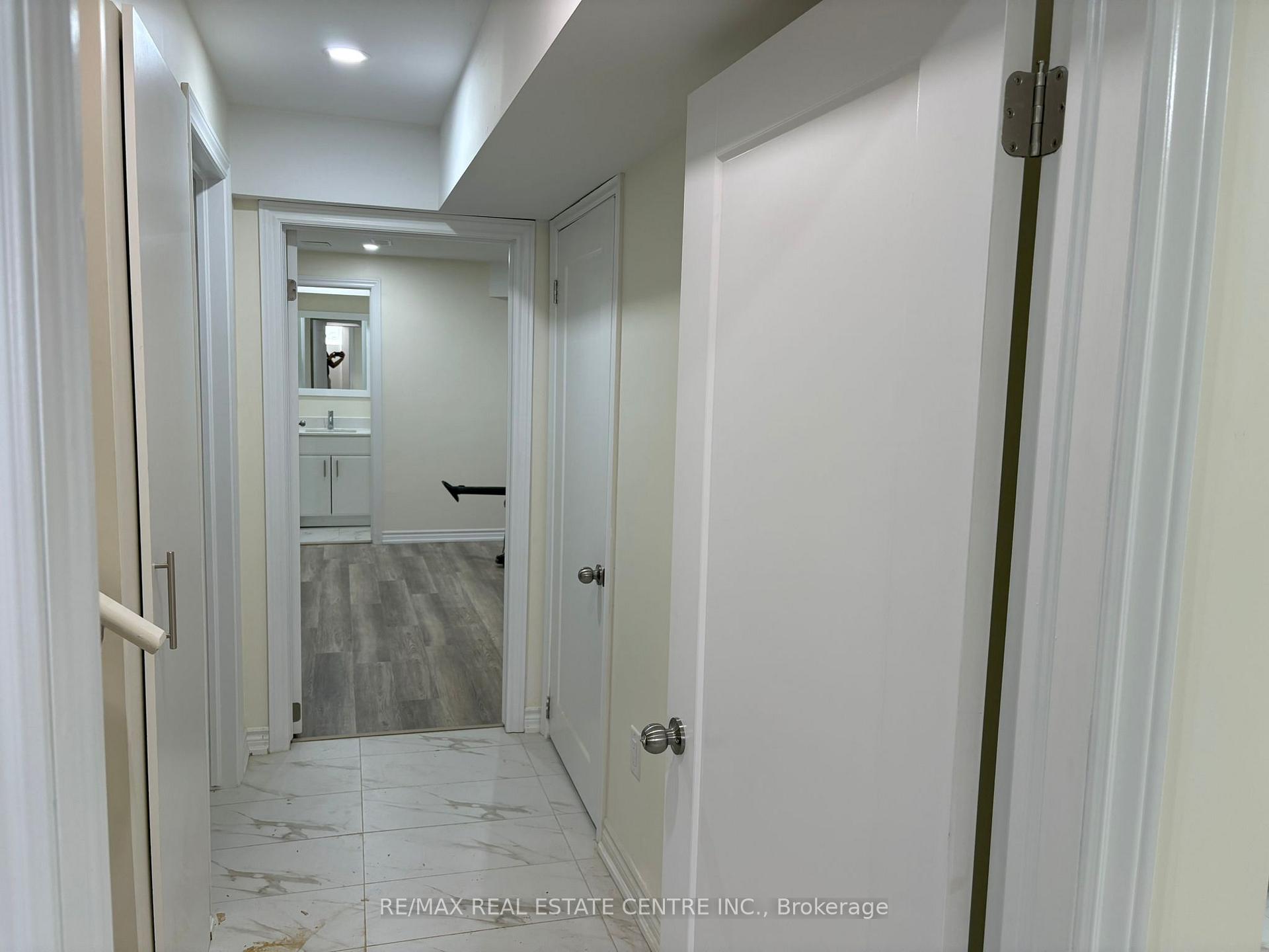 Photo 17 of 50 Kessler Drive, Brampton, Sandringham-Wellington North — HOMEH