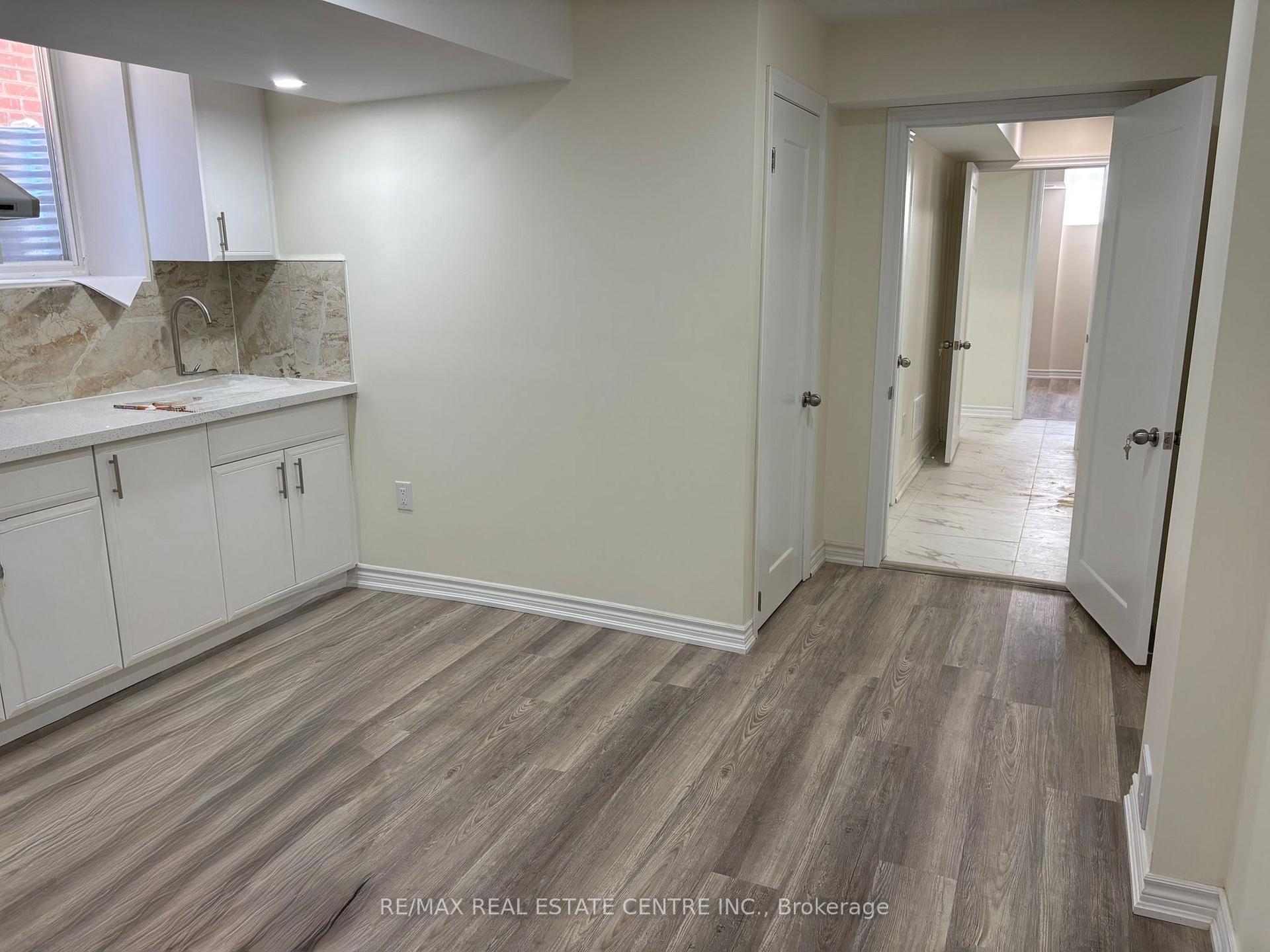Photo 11 of 50 Kessler Drive, Brampton, Sandringham-Wellington North — HOMEH