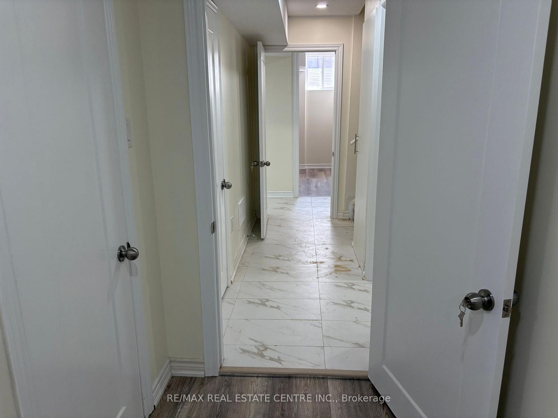 Photo 6 of 50 Kessler Drive, Brampton, Sandringham-Wellington North — HOMEH