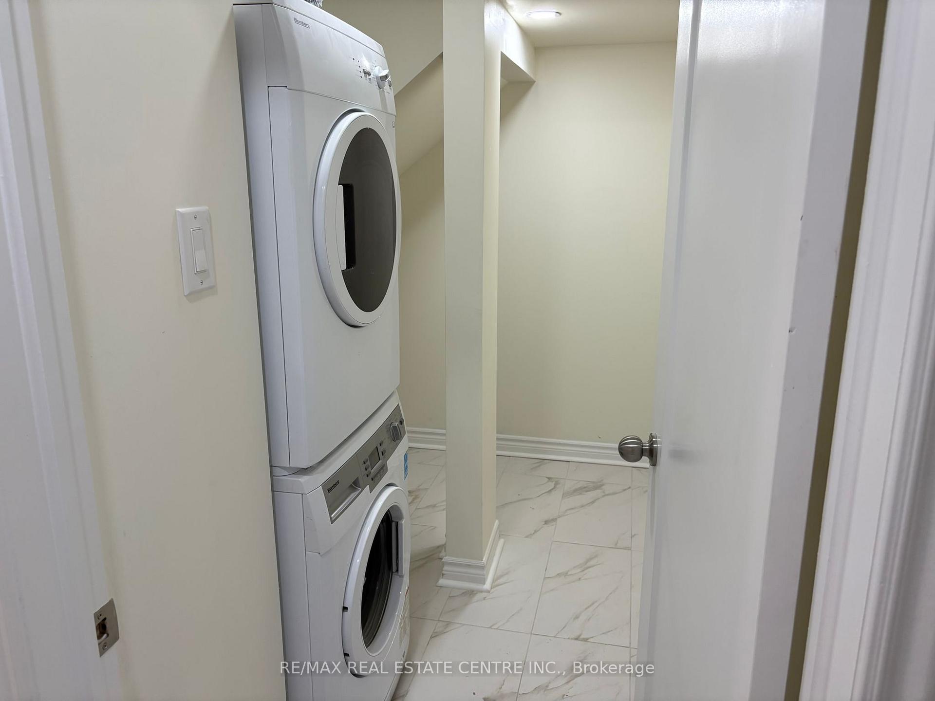 Photo 12 of 50 Kessler Drive, Brampton, Sandringham-Wellington North — HOMEH