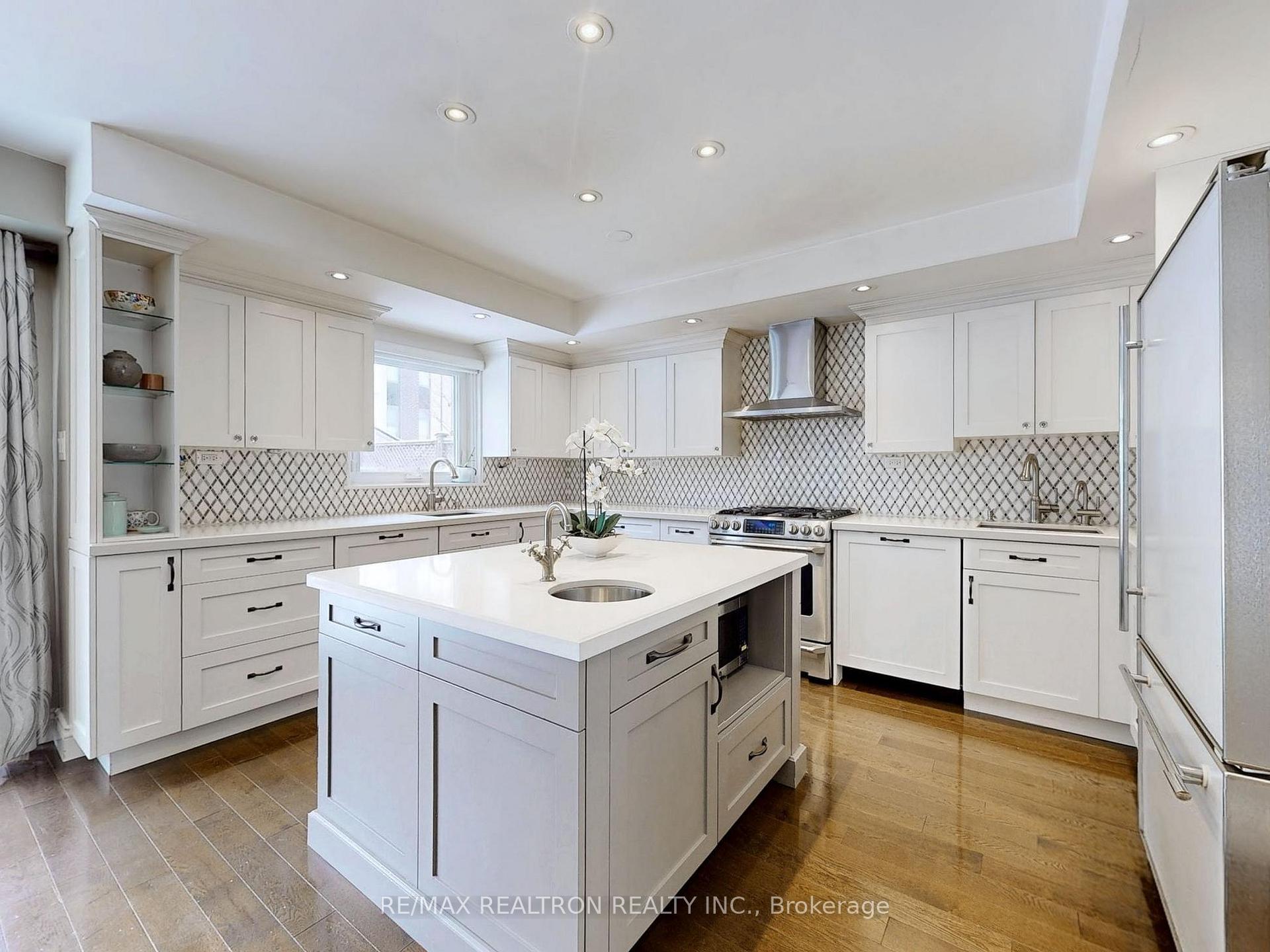 Photo 11 of 171 Mcmorran Crescent, Vaughan, Brownridge — HOMEH