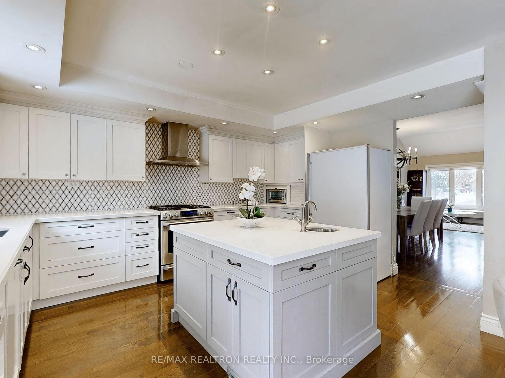 Photo 12 of 171 Mcmorran Crescent, Vaughan, Brownridge — HOMEH